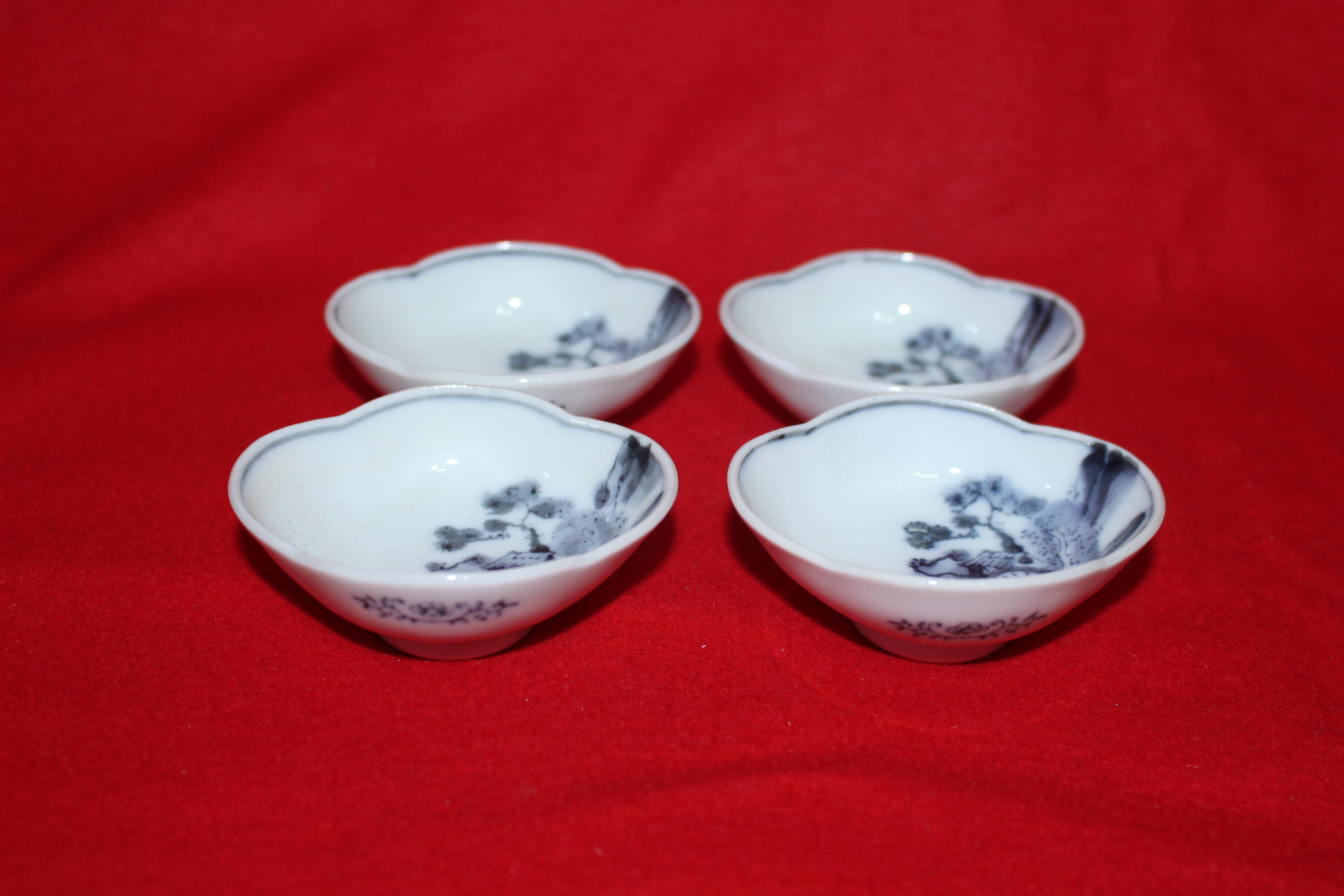 연대가좋은 이마리 청화백자산수문 화형완 4점