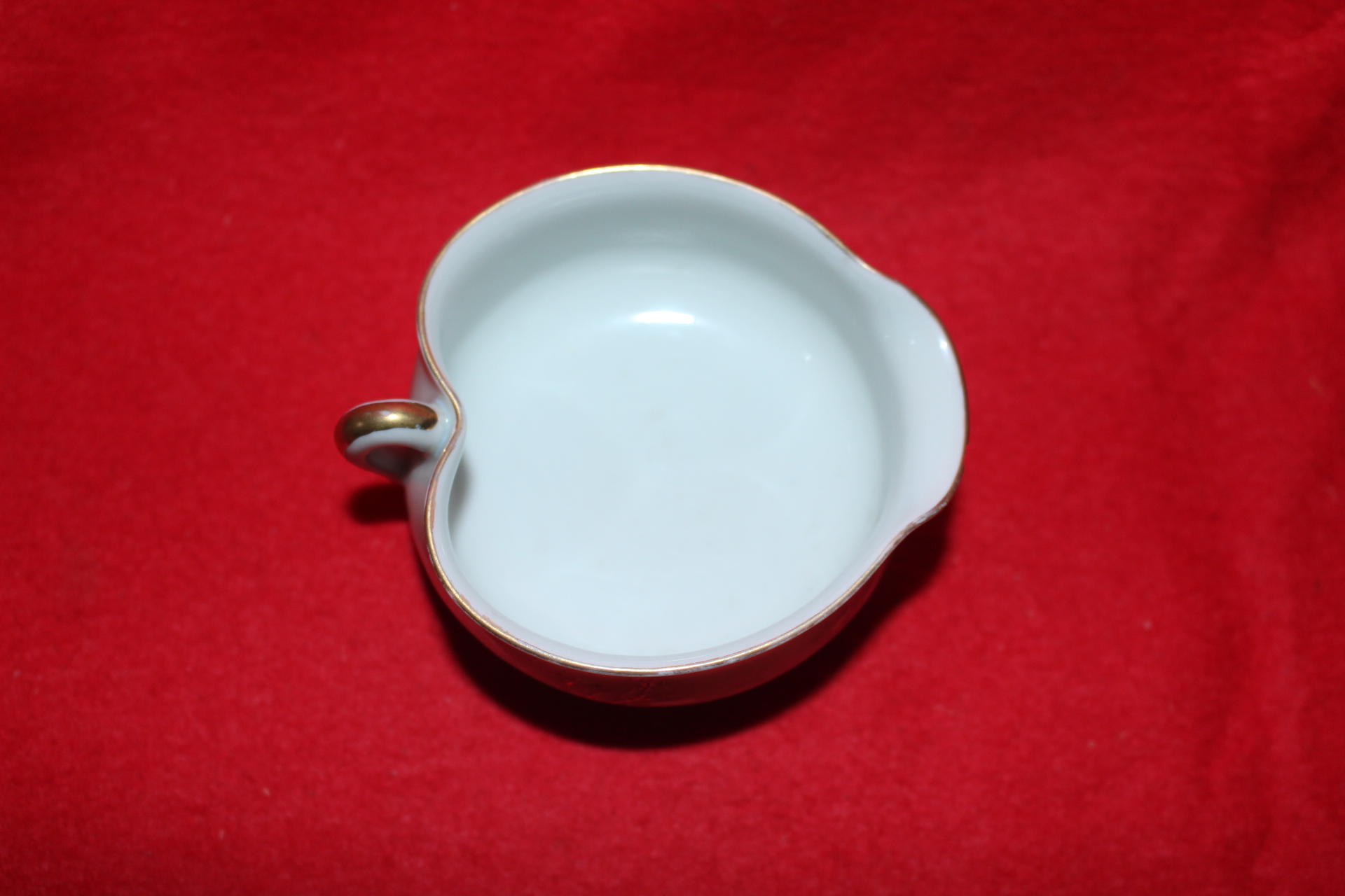 연대가좋은 구다니 철화백자산수문 수구