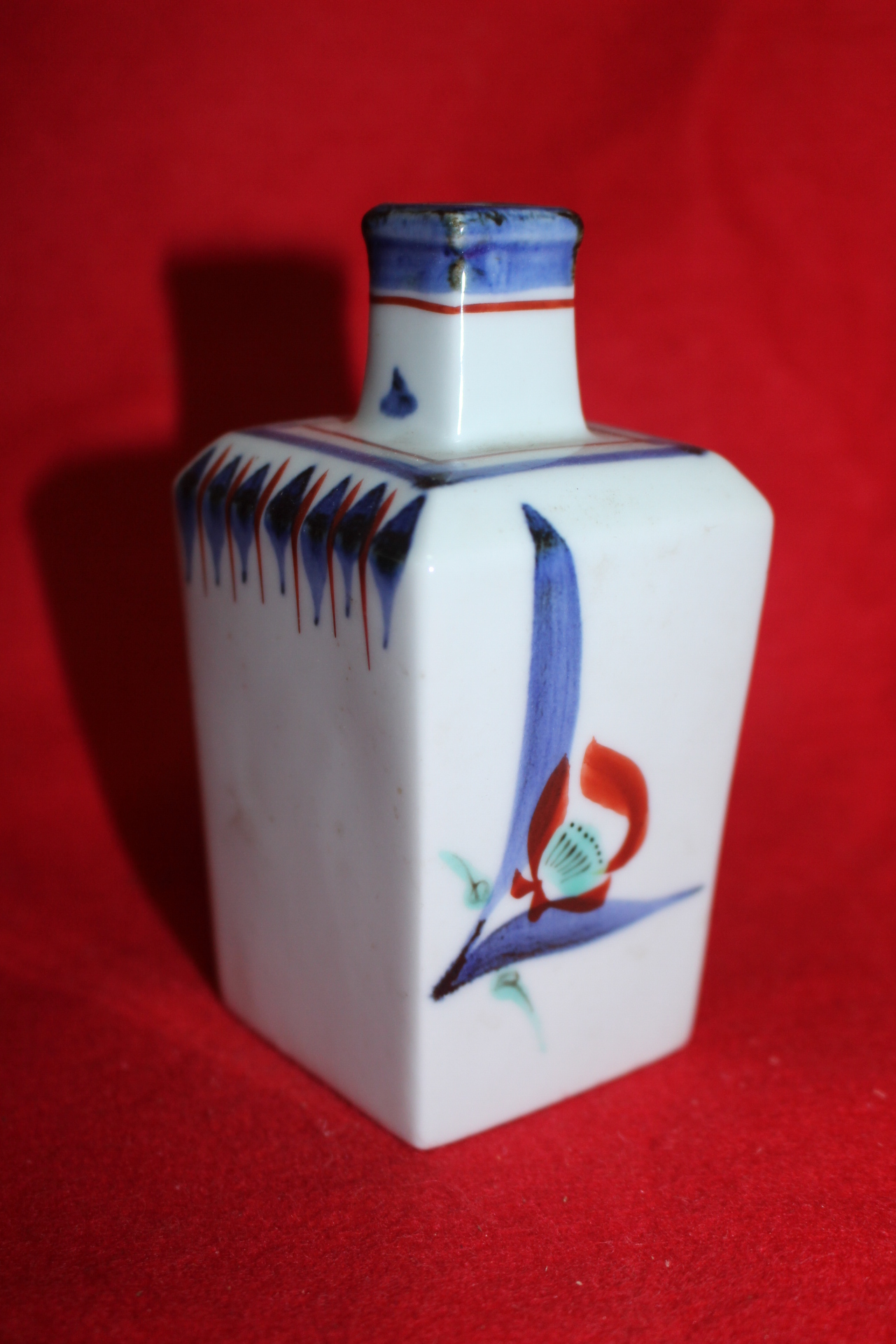 청화백자 화문 사각호