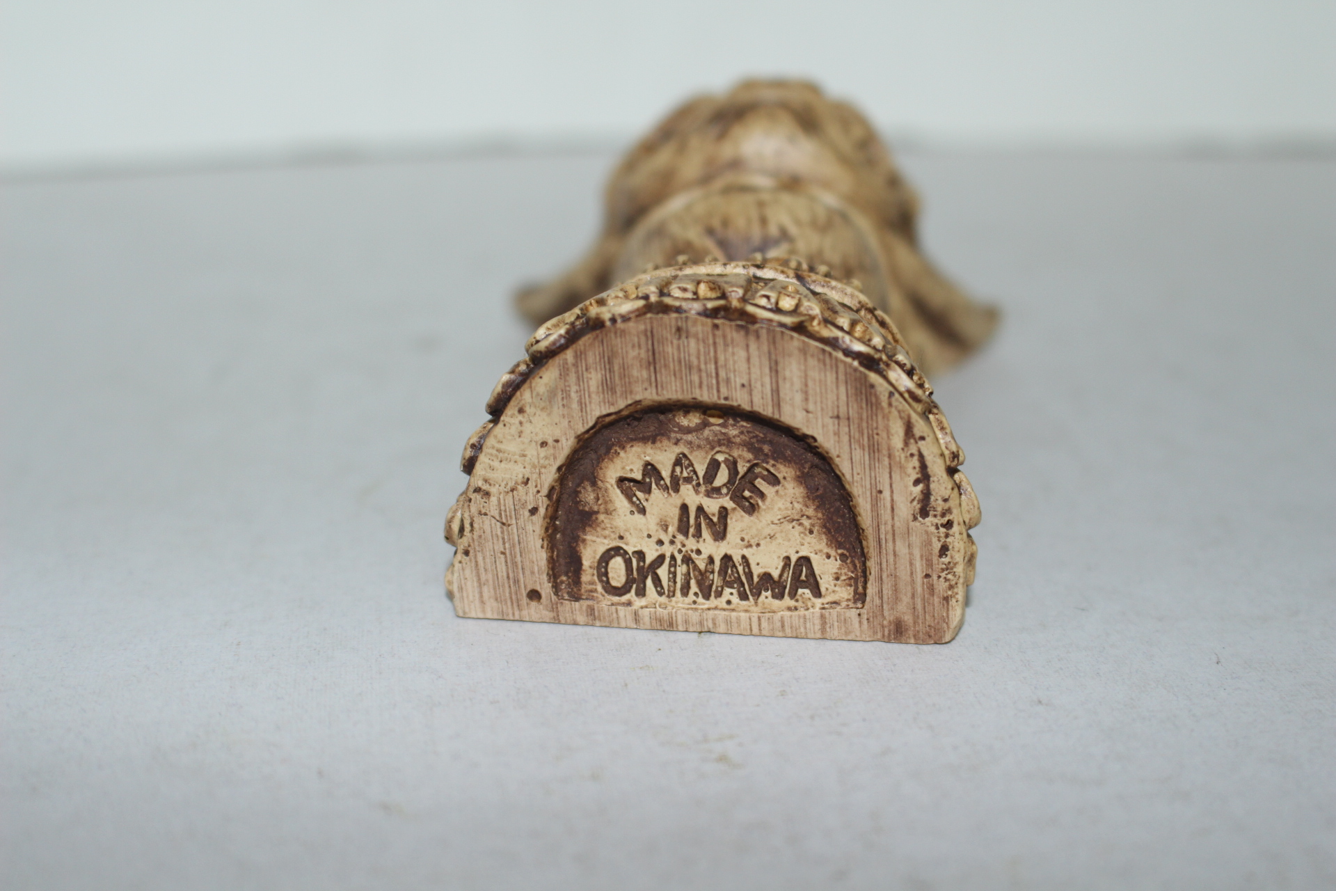 오키나와 괴면 조각상