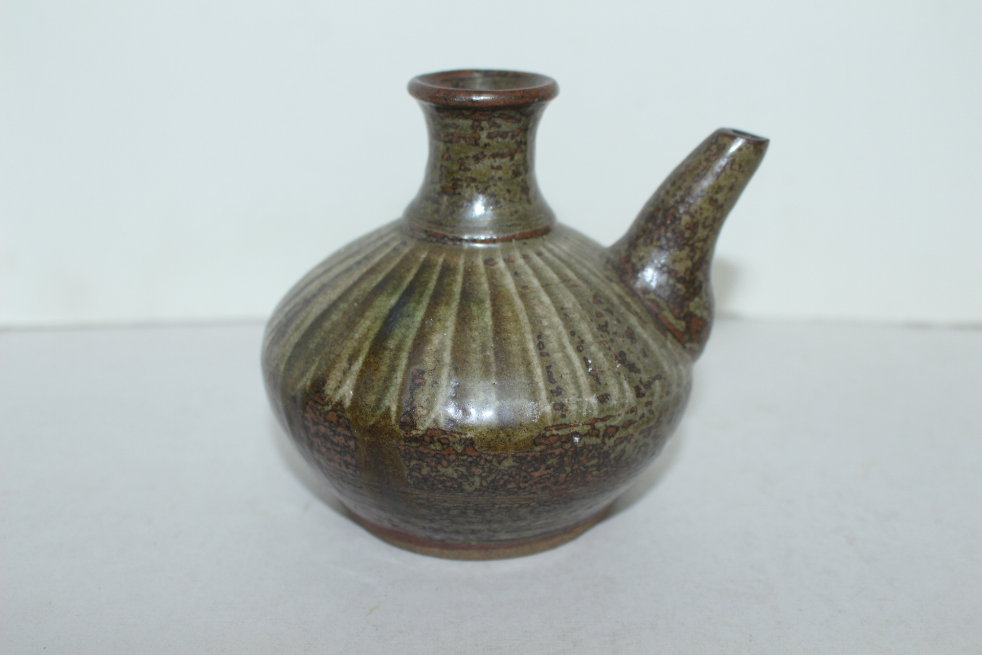 연대가좋은 청자 주자호