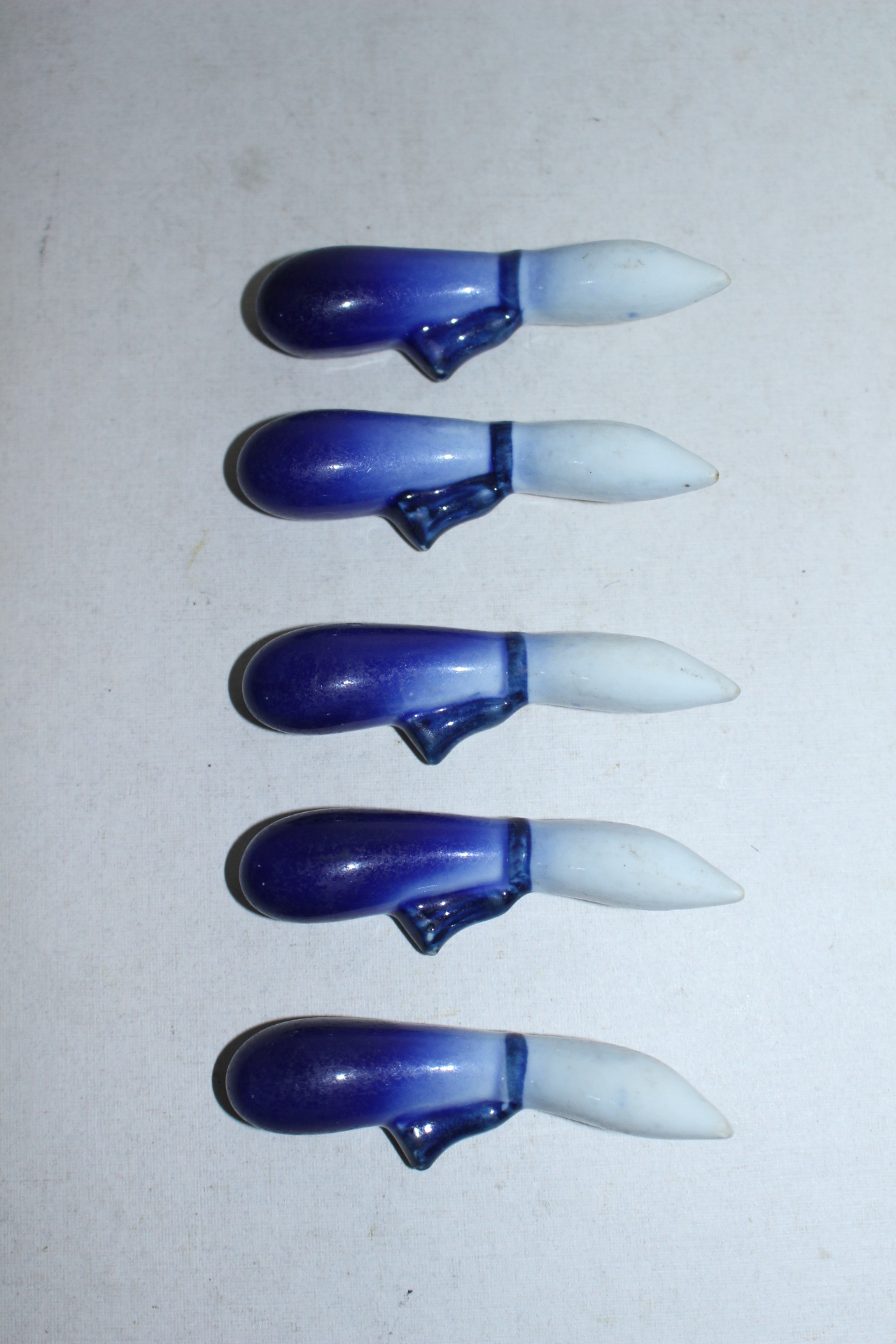 연대가좋은 청화백자 가지모양 저분받침 5점