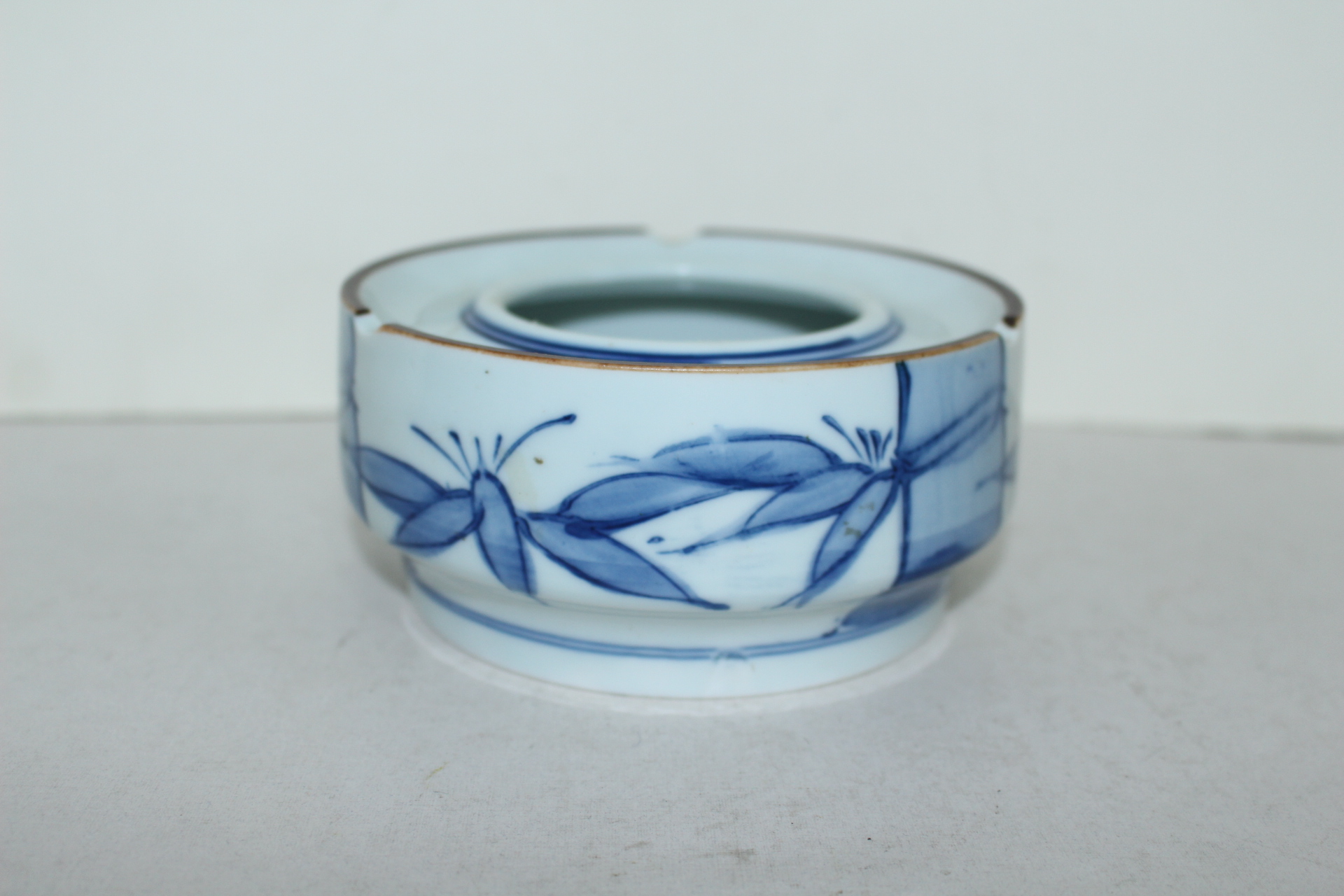 이마리 청화백자 죽문 재털이