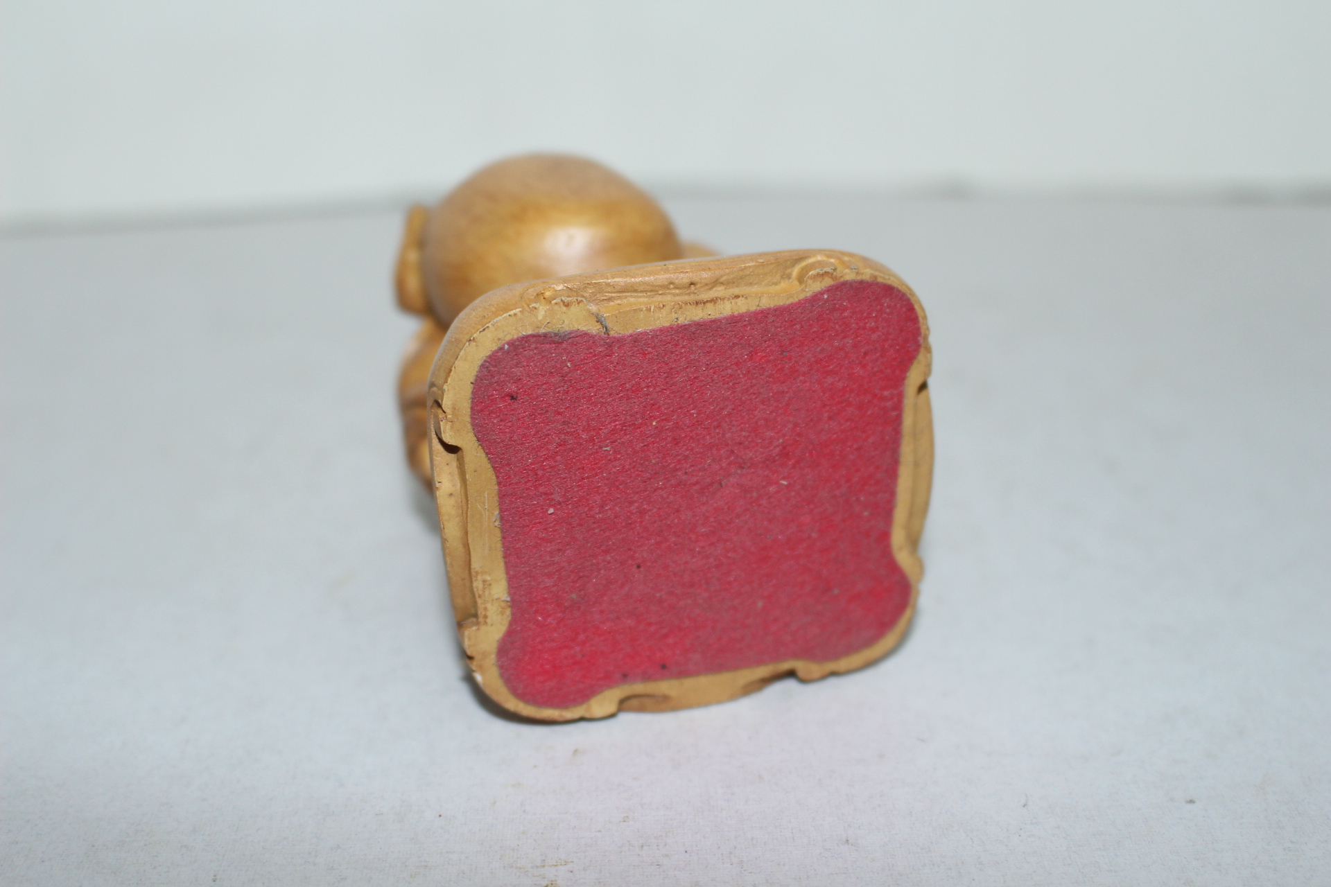 묵직한 포대화상 조각상