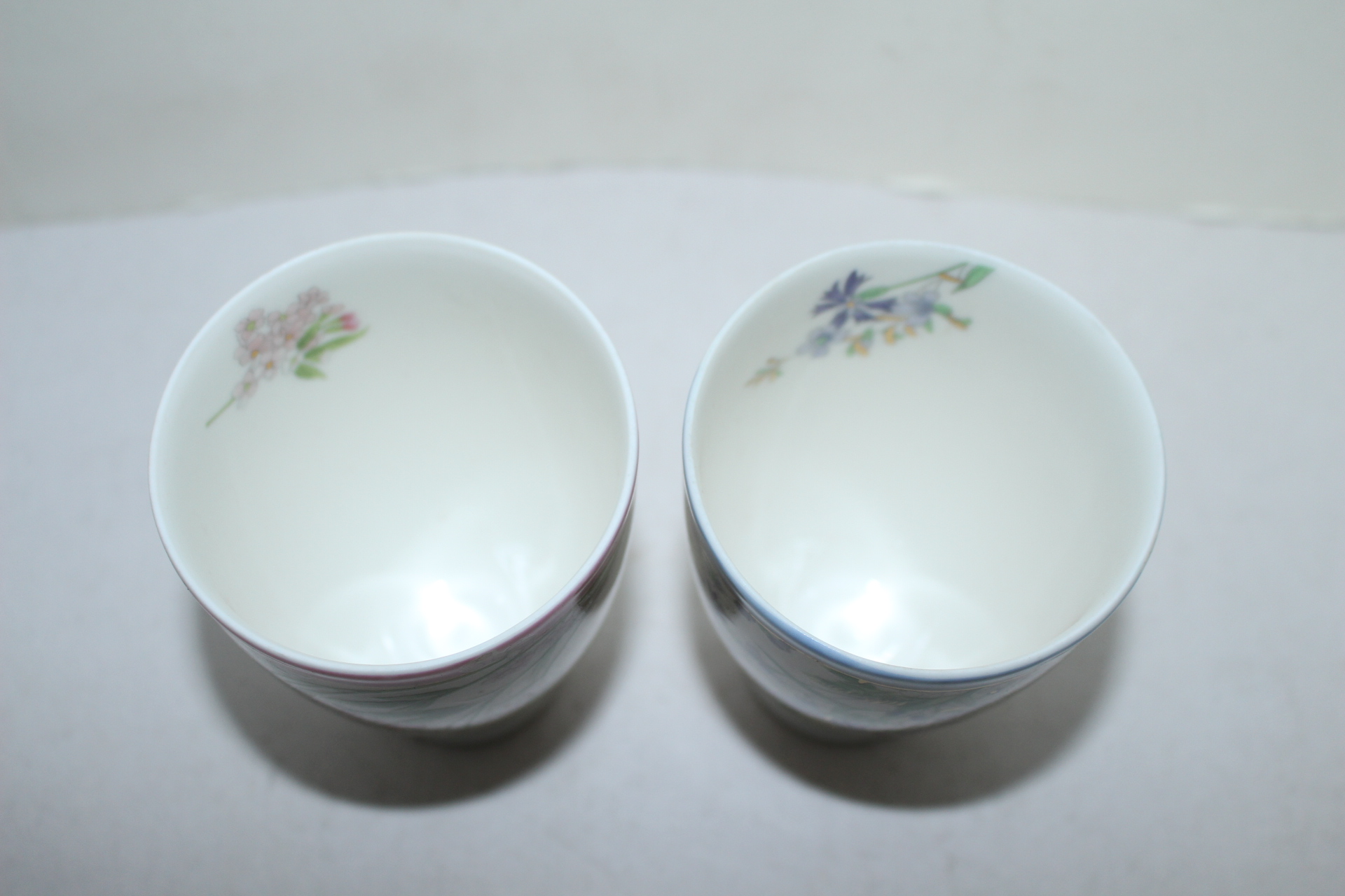 본챠이나 금채화문 잔 2점