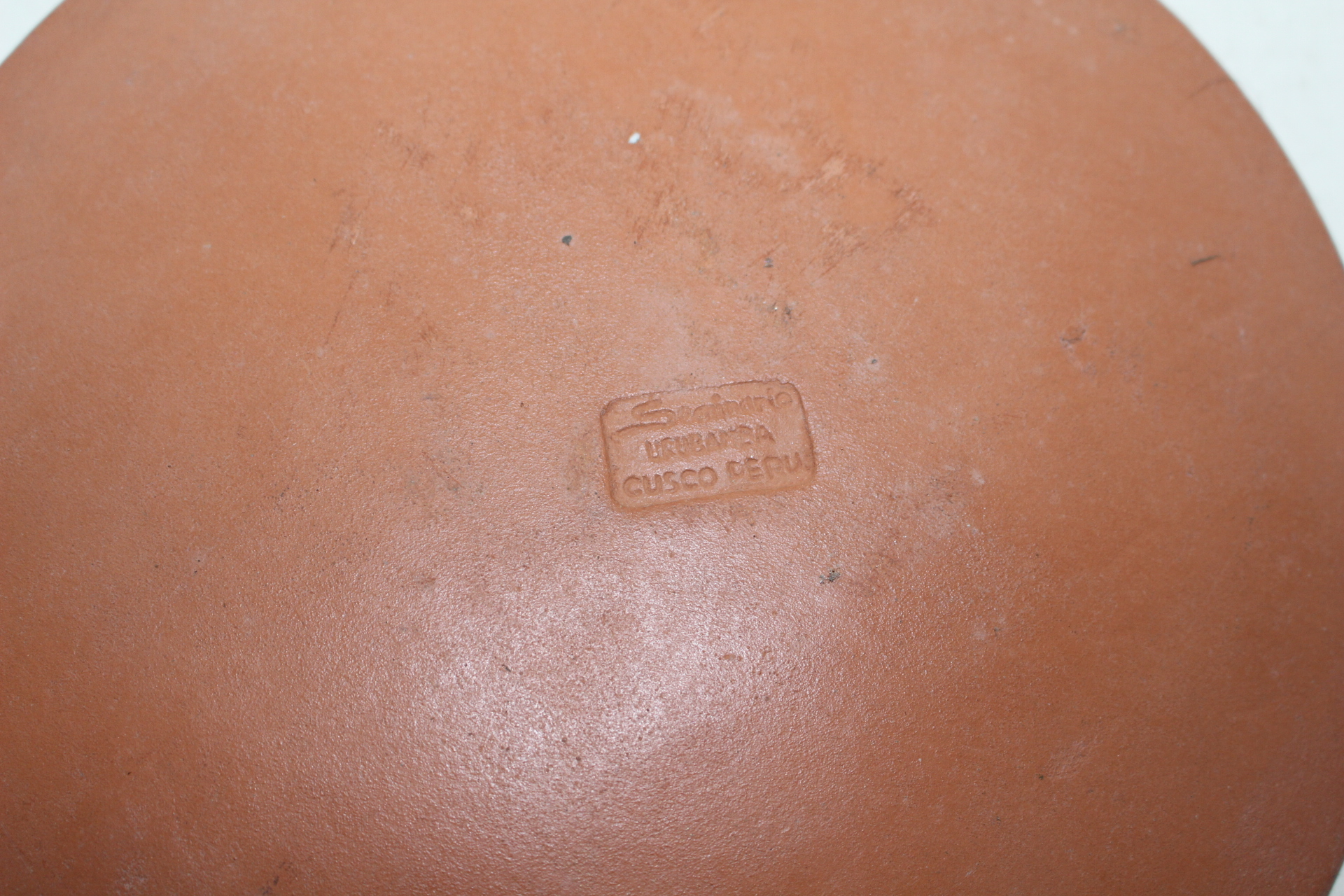 외국산 토기재질로된 추상조문 대완