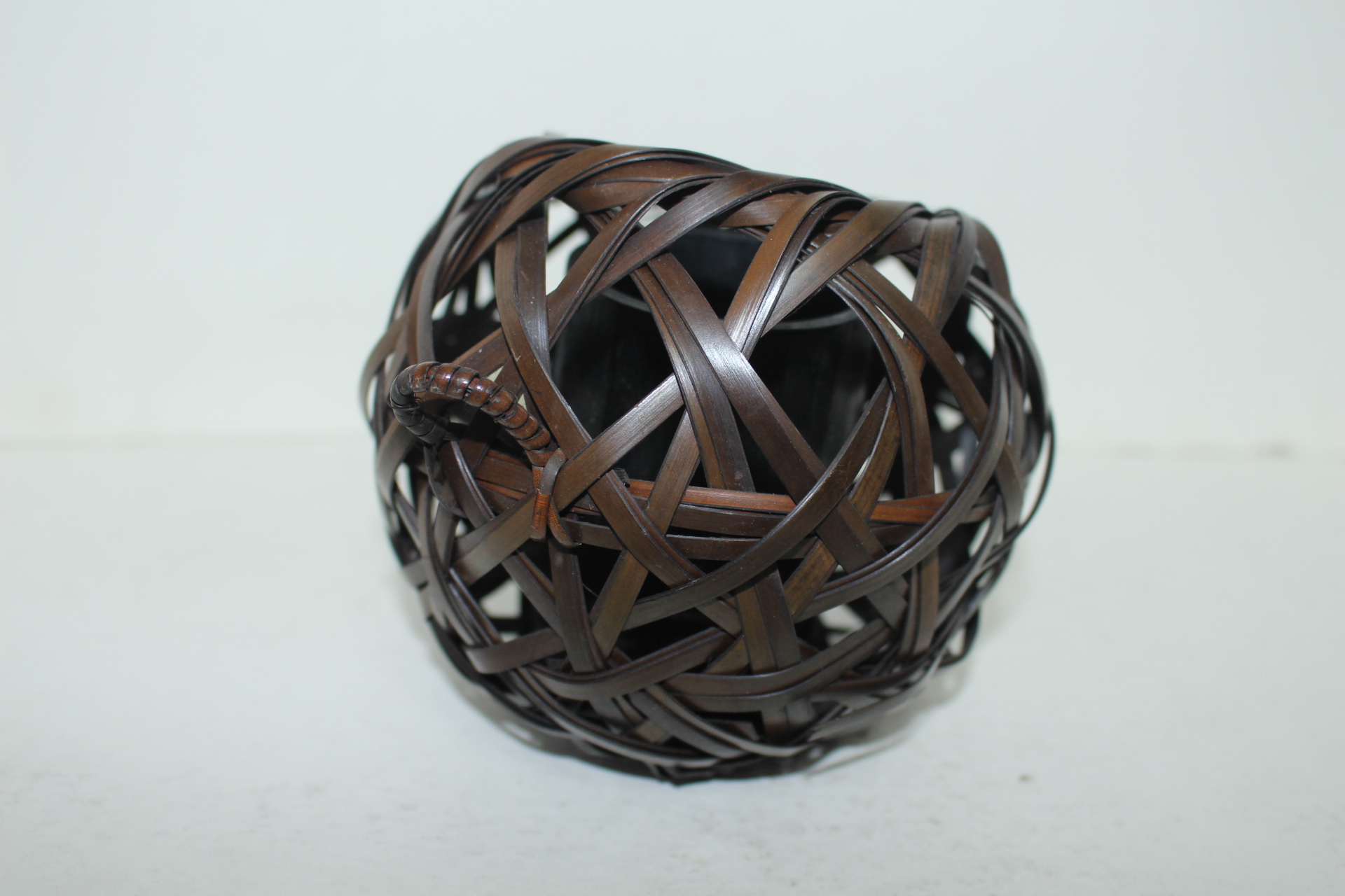 대나무로된 걸이용 화병