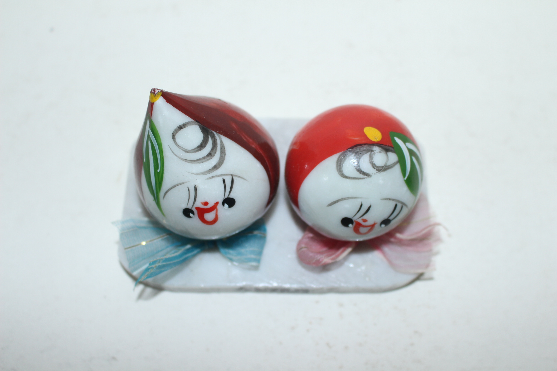 백대리석 돌로된 인형 조각상