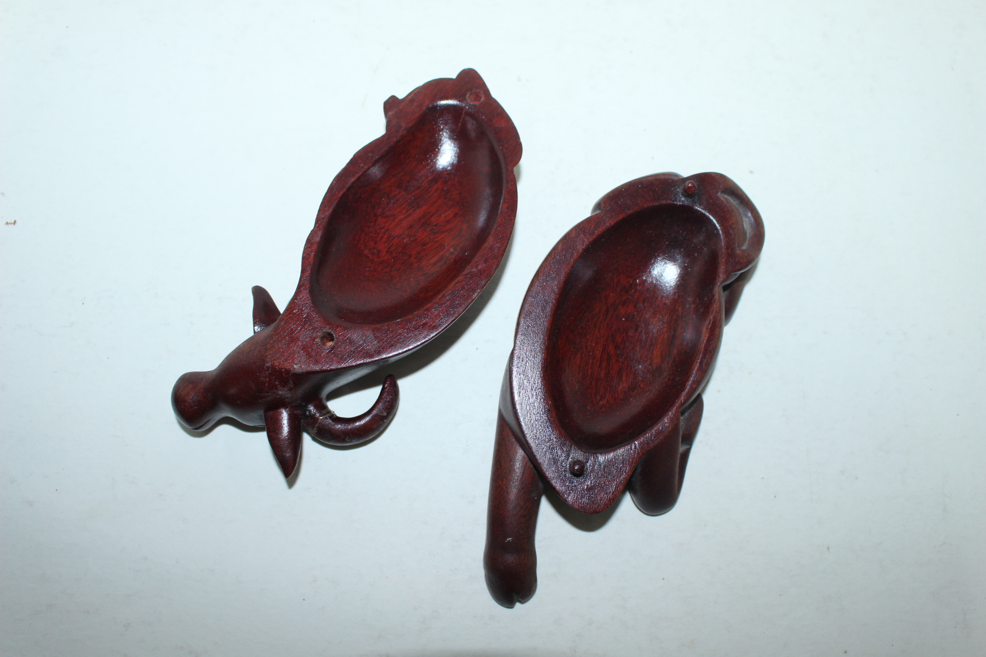 원목나무로된 소모양 합