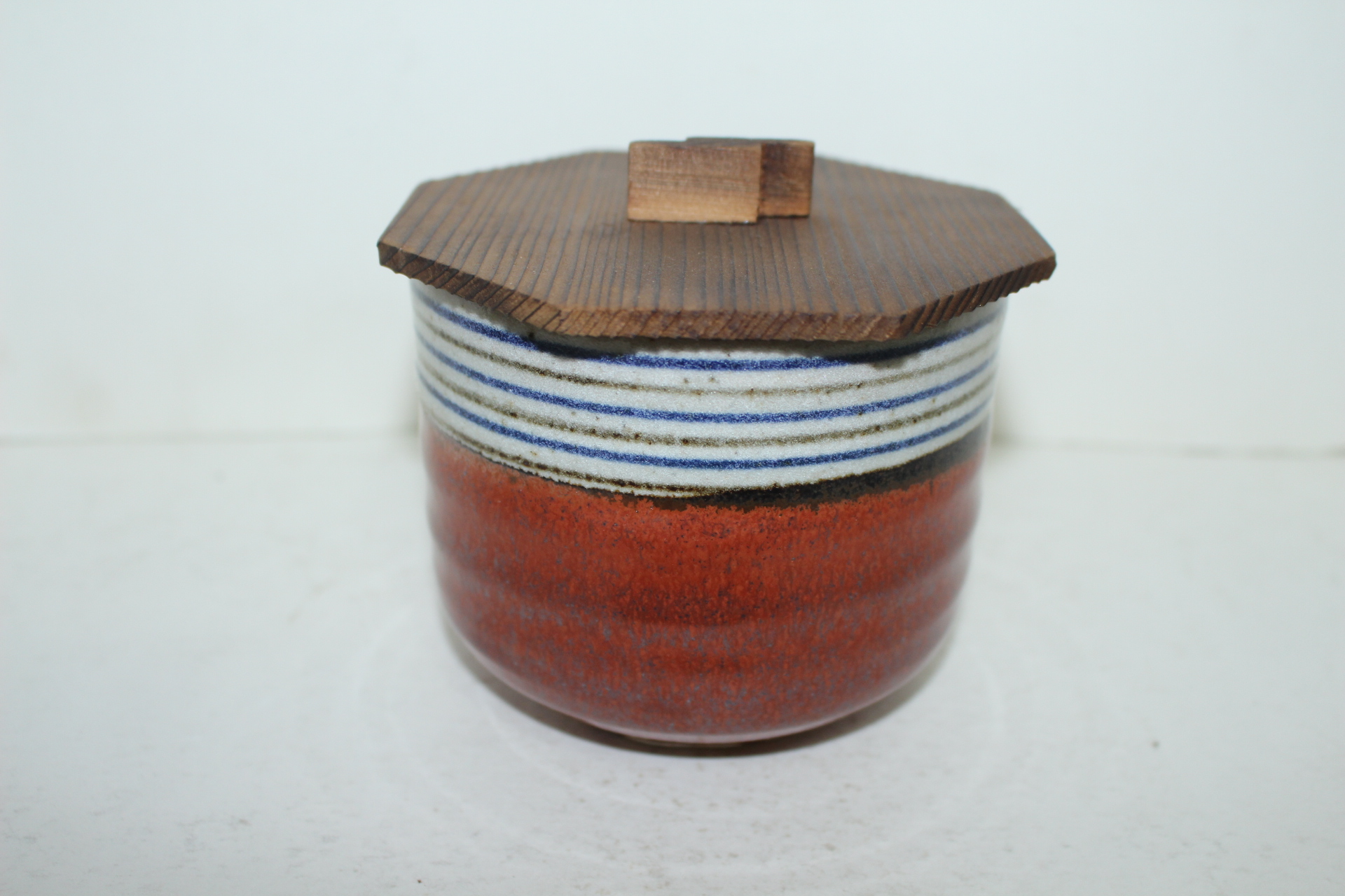 청자 나무두껑있는 완