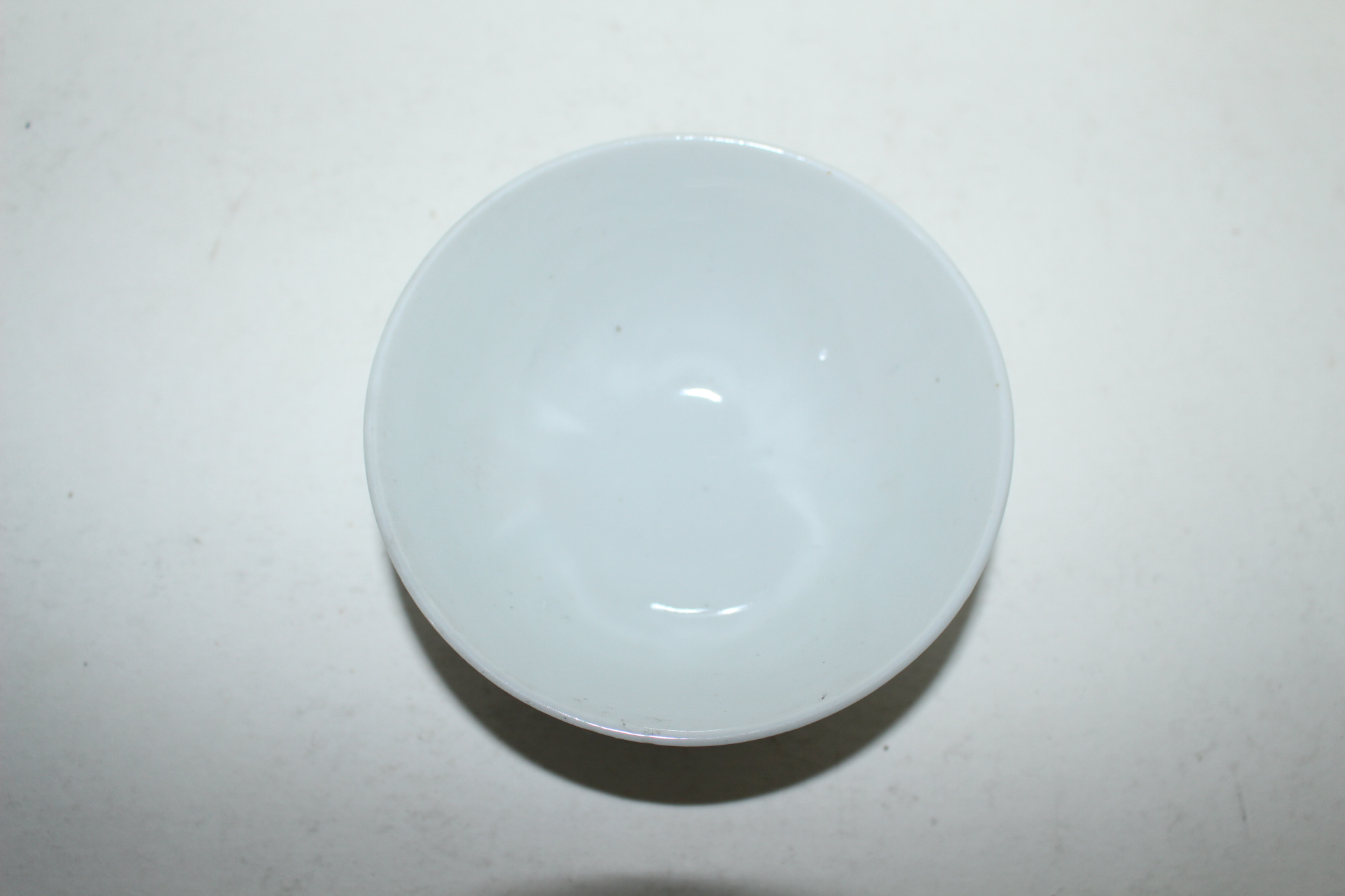 외사기 철화백자 산수문 자완