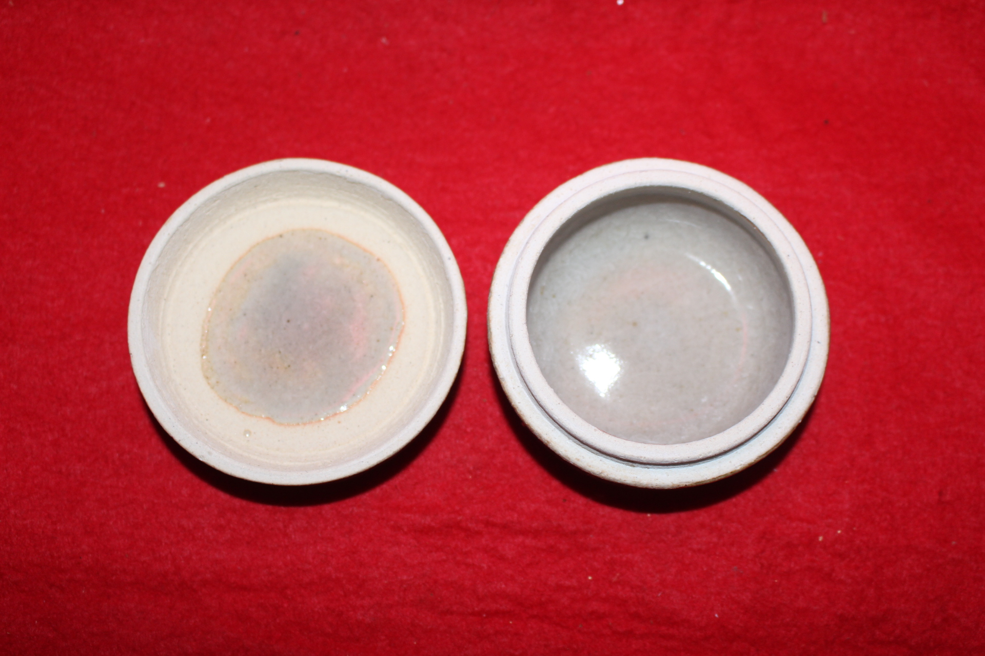 청자 양각화문 향합