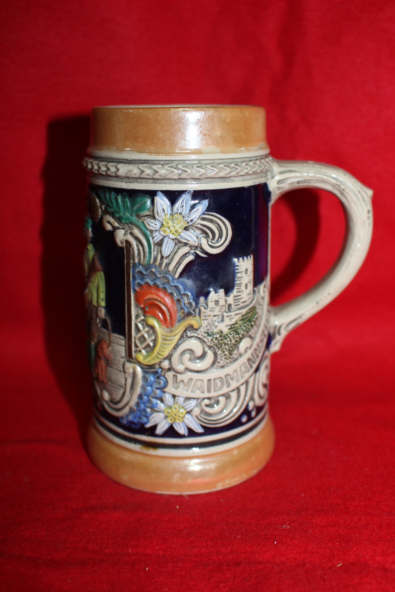 독일산 양각인물문 도자기 맥주잔