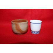 시가라끼 청자잔과 청화백자잔