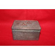 연대가좋은 동에 봉황이 조각된 합