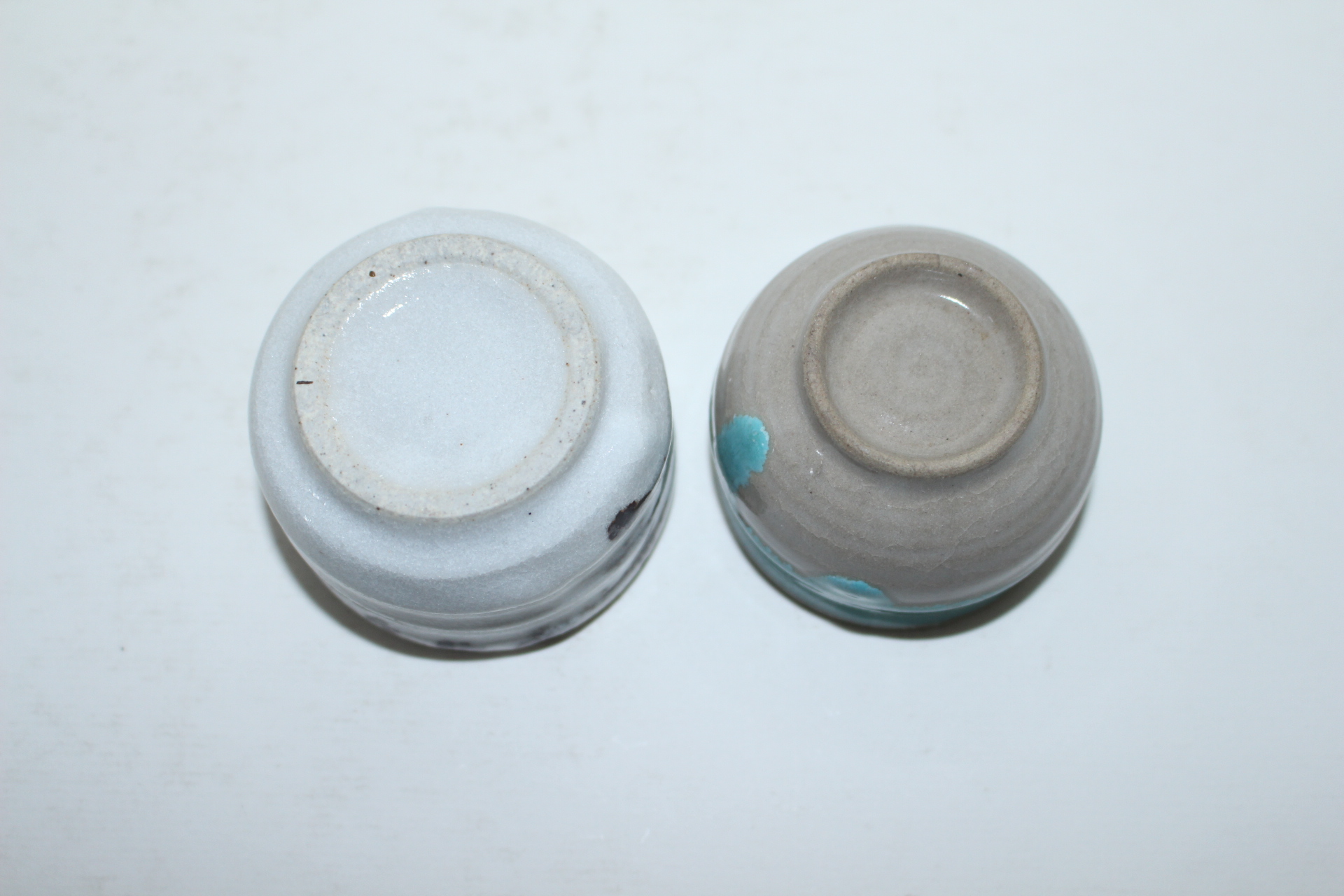 사이즈가 좋은 청자잔 2점