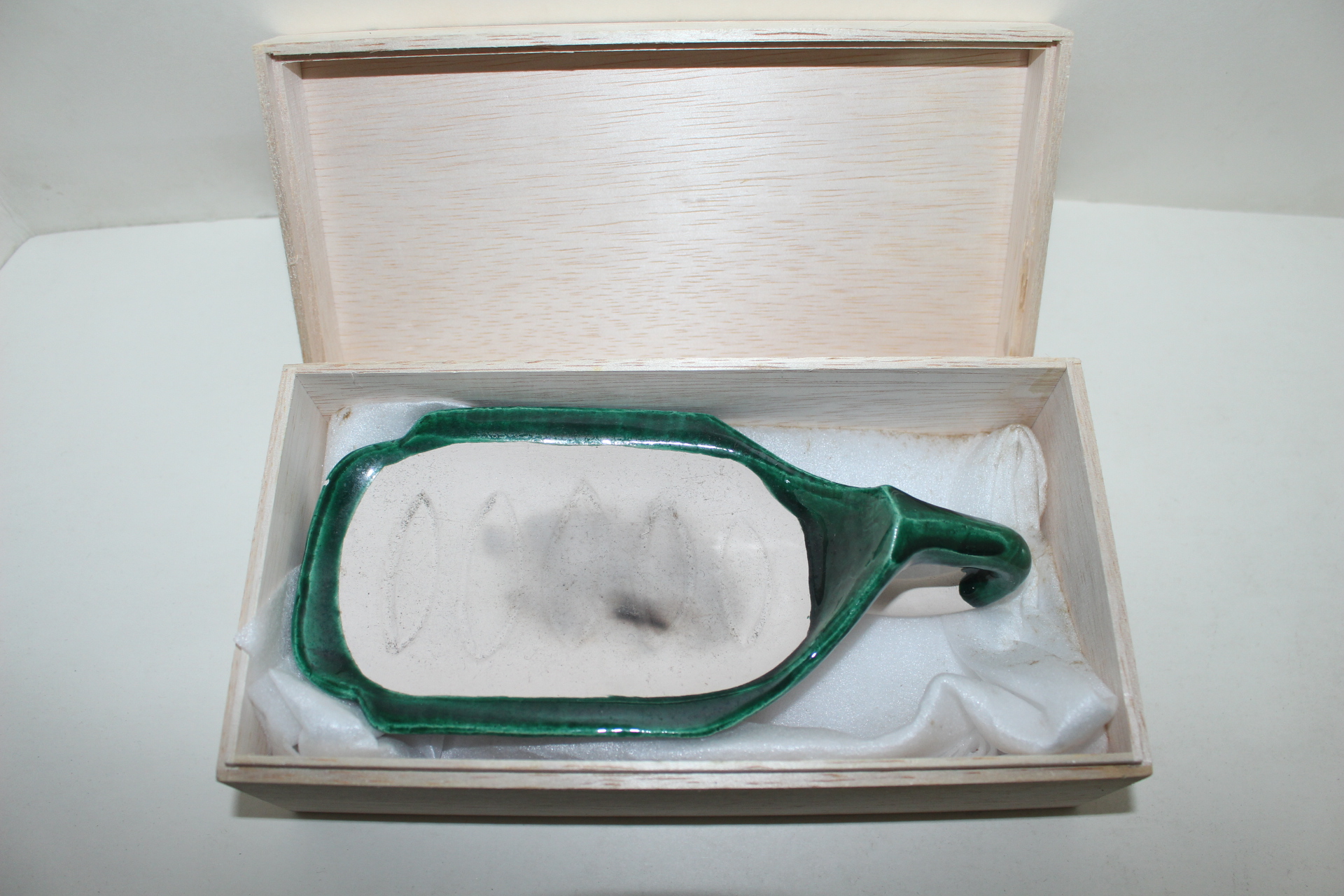 청록청자 손잡이가 있는 향불스푼