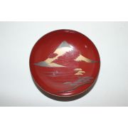 나무에 옷칠후 금채산수문그림이 있는 완