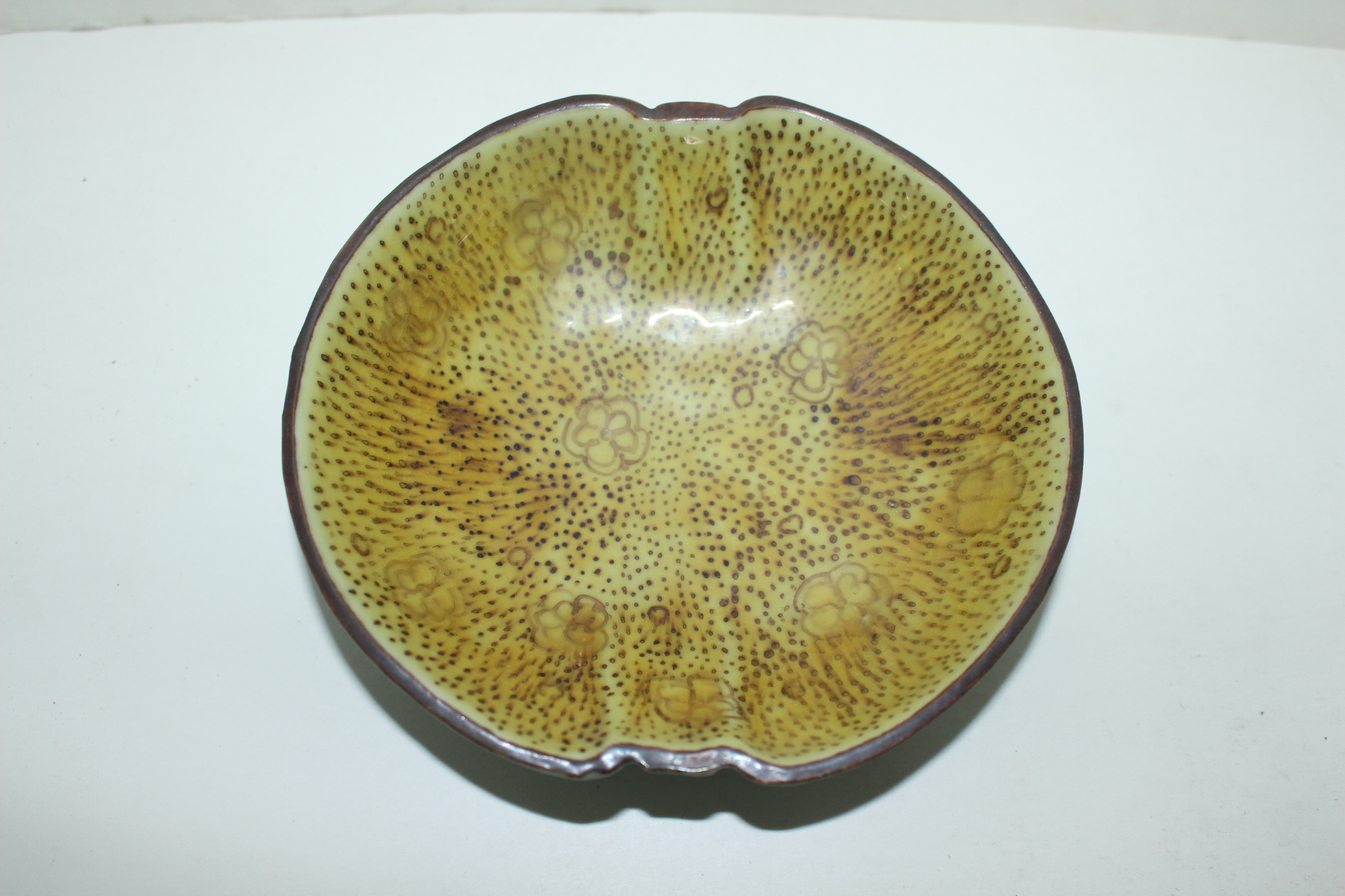 구다니 청자 철화화문 화형완