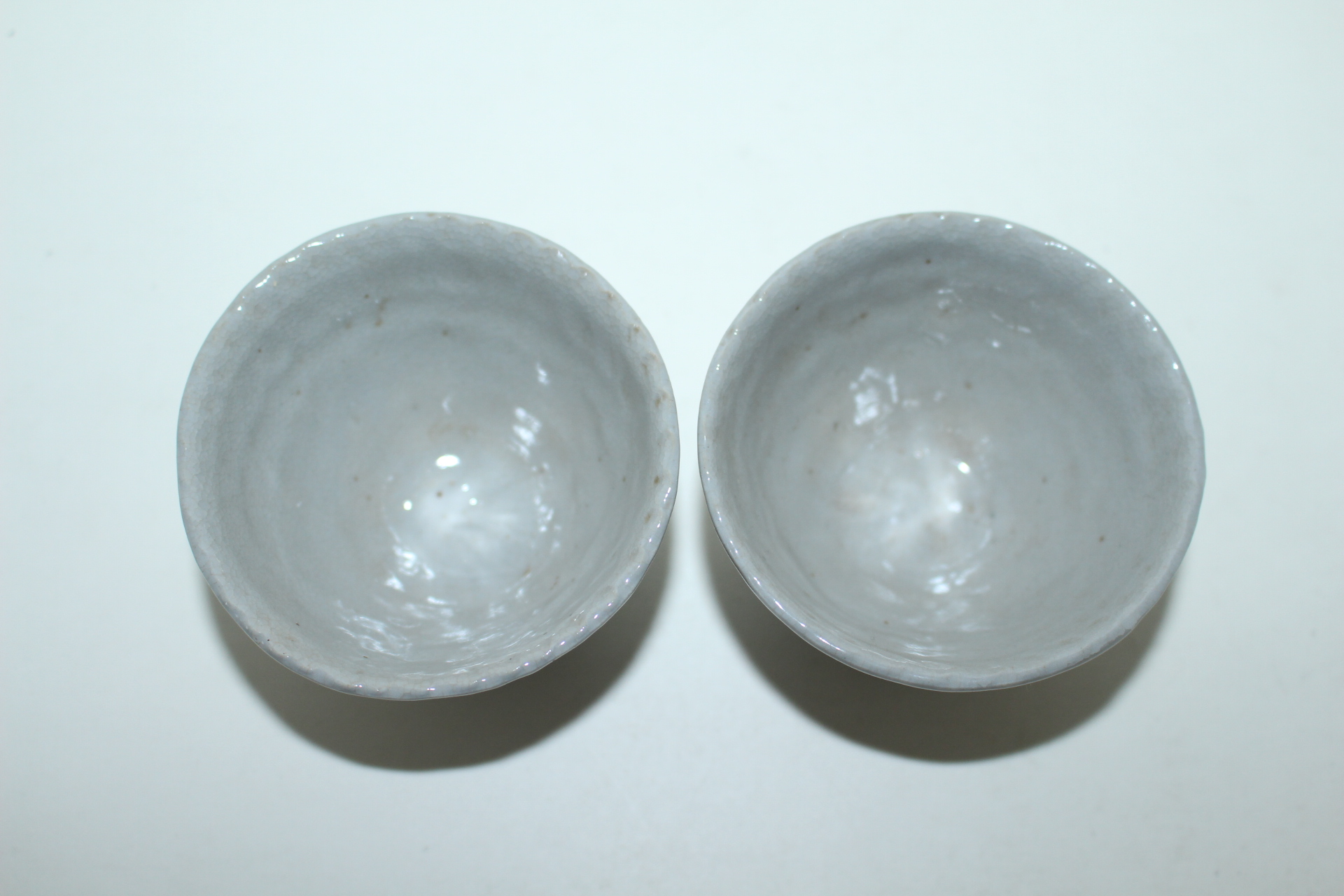 연대가좋은 청자잔 2점