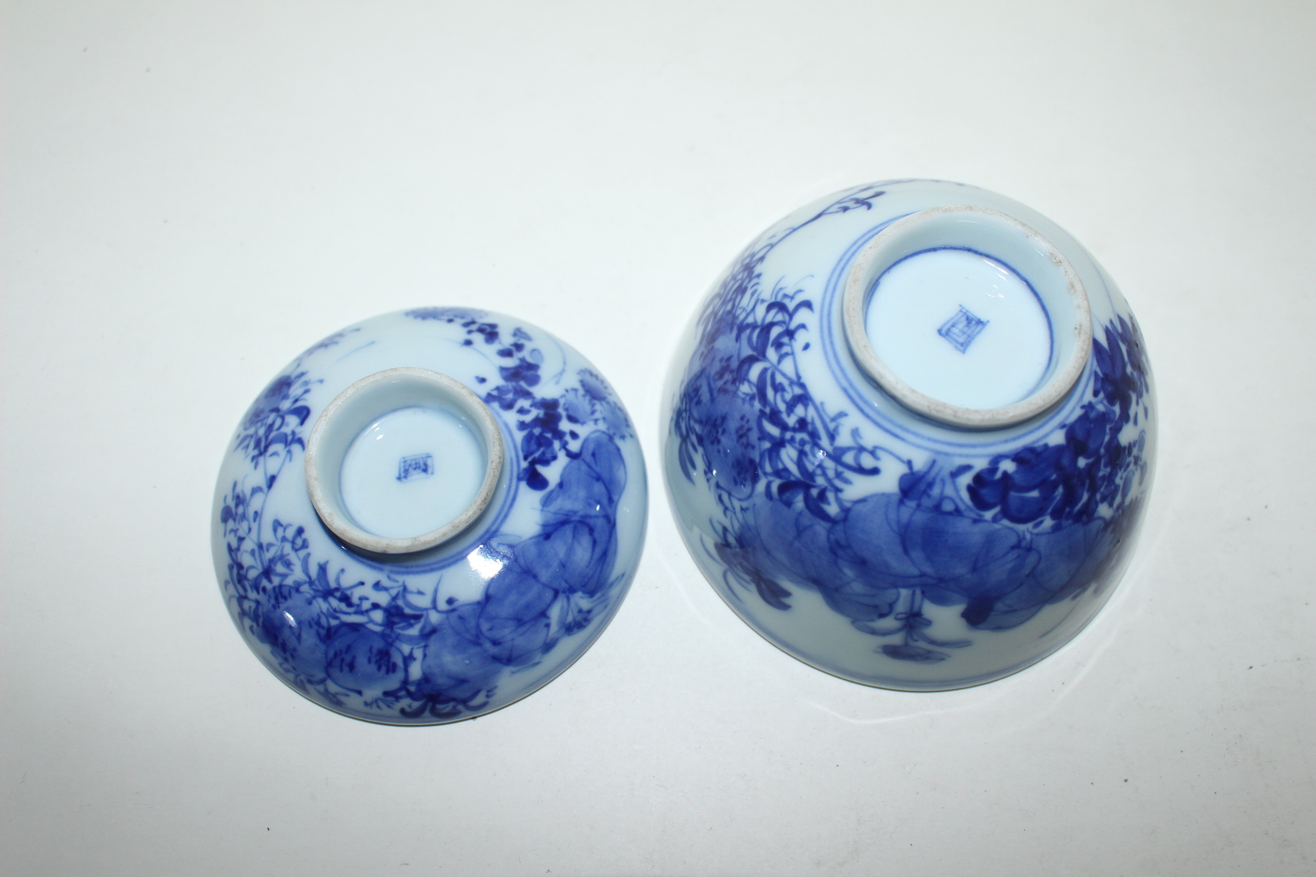 연대가좋은 청화백자화문 개완