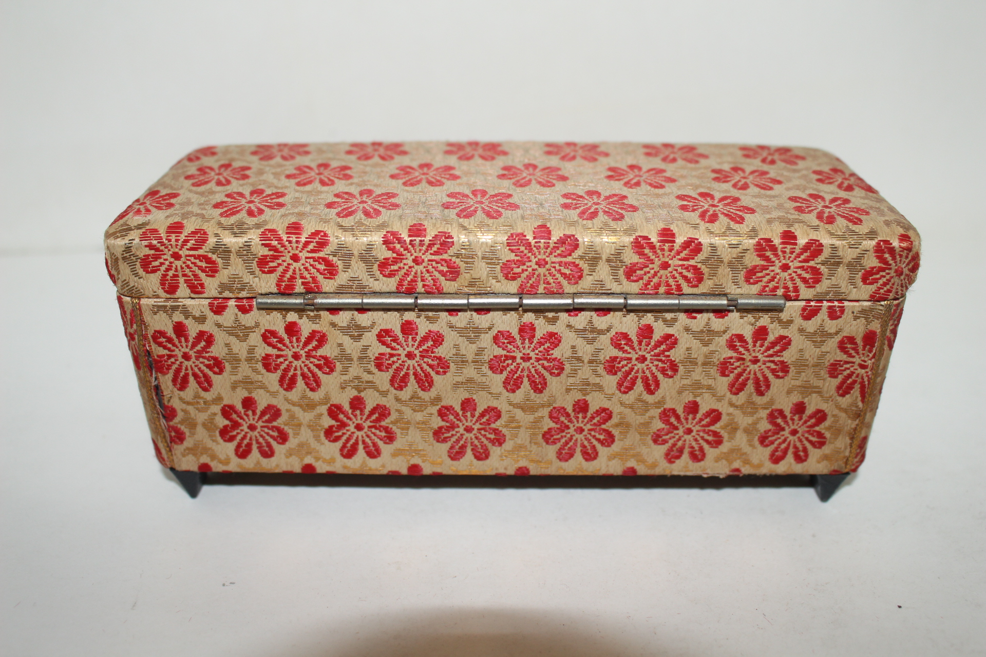 근대사 천으로된 오르곤 보석함