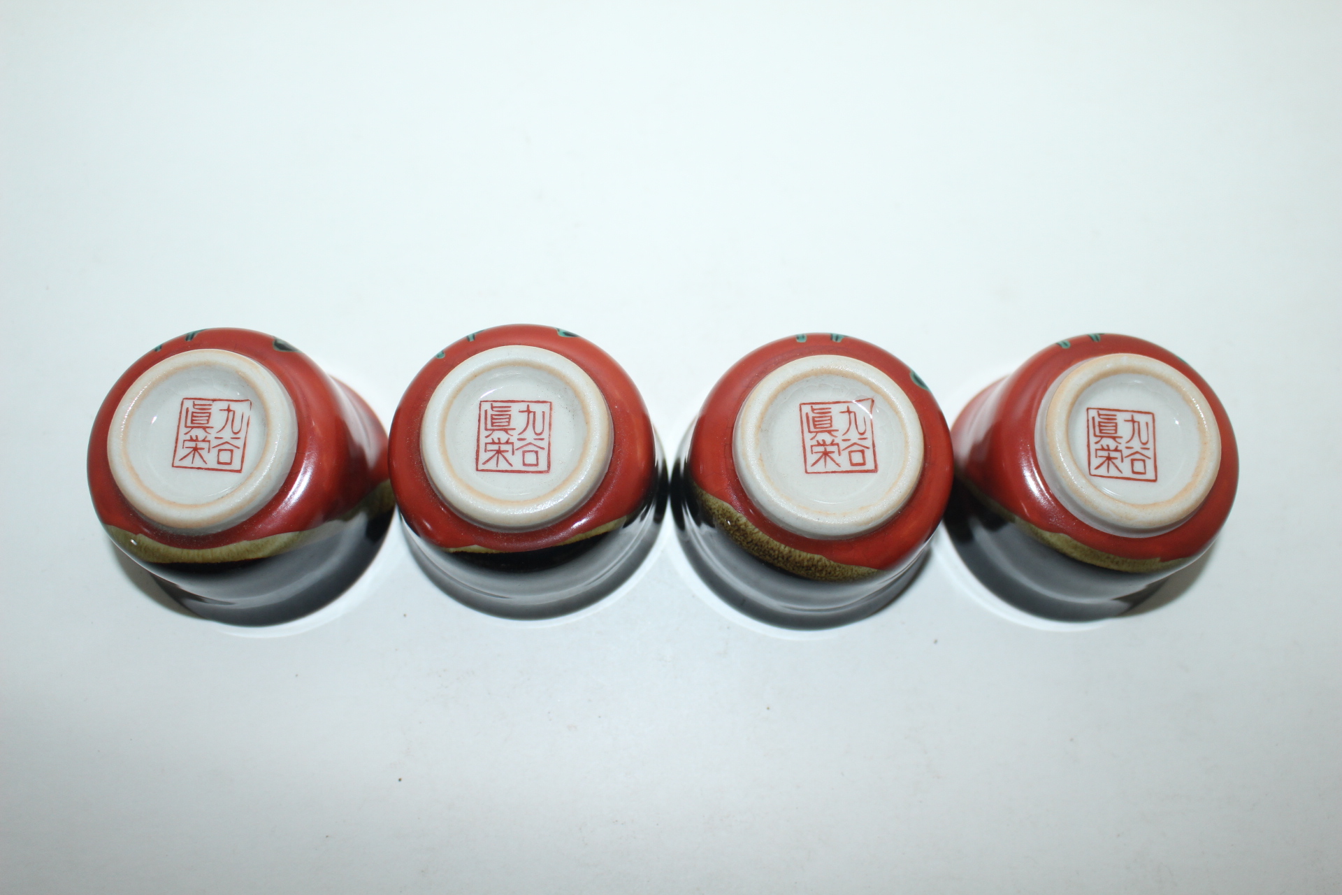 구다니 청자진사인물문잔 4점