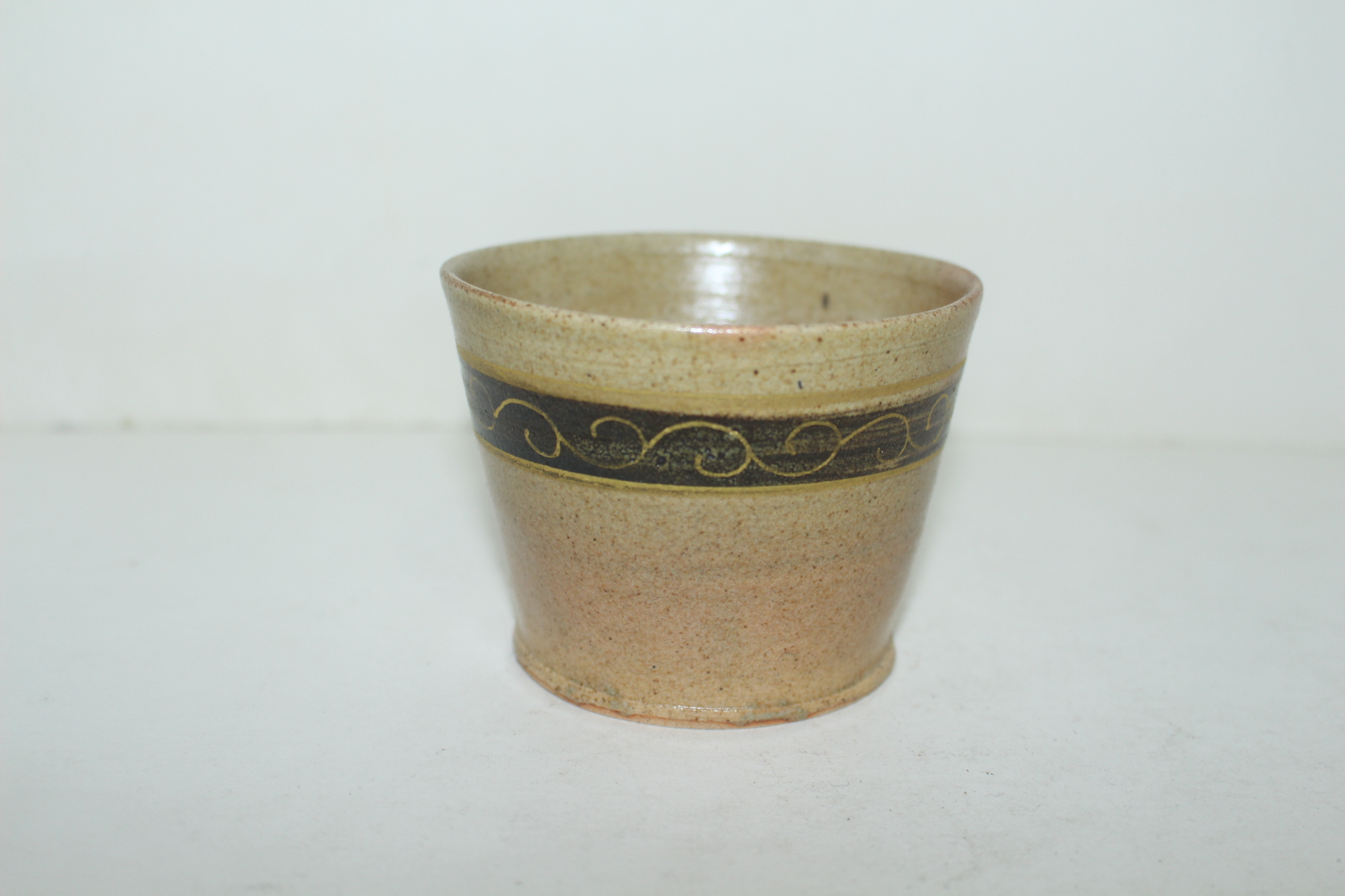 청자당초화문 완