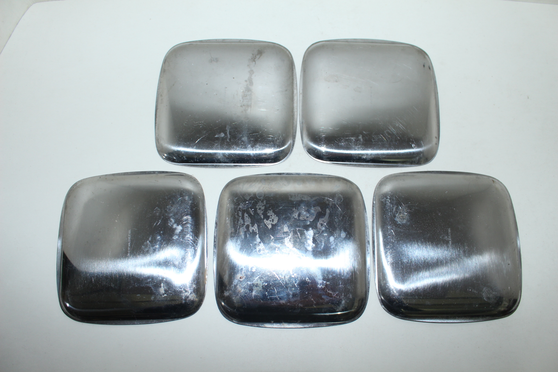 스텐레스재질로된 사각차반 5점