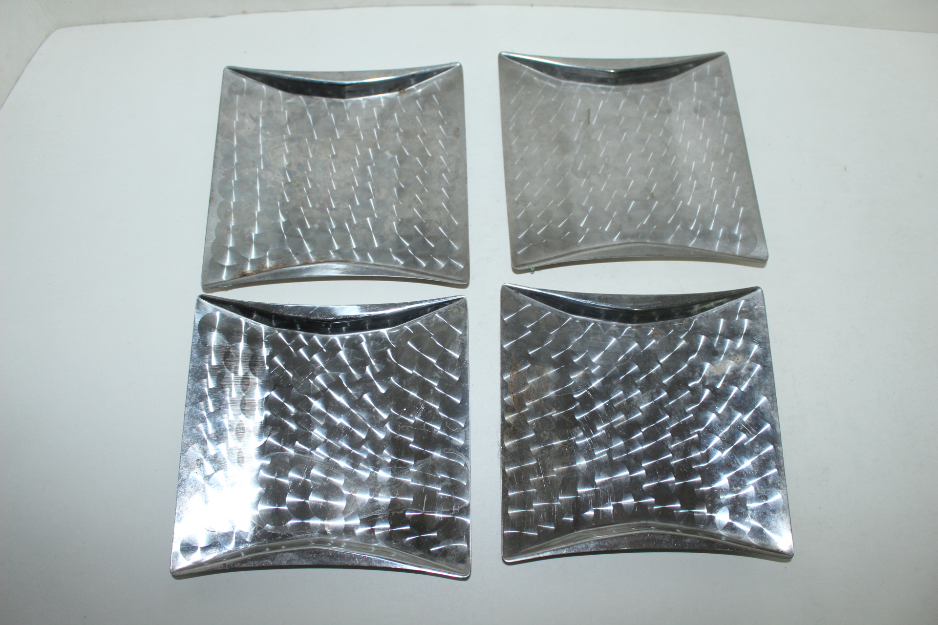 스텐레스재질로된 차반 4점