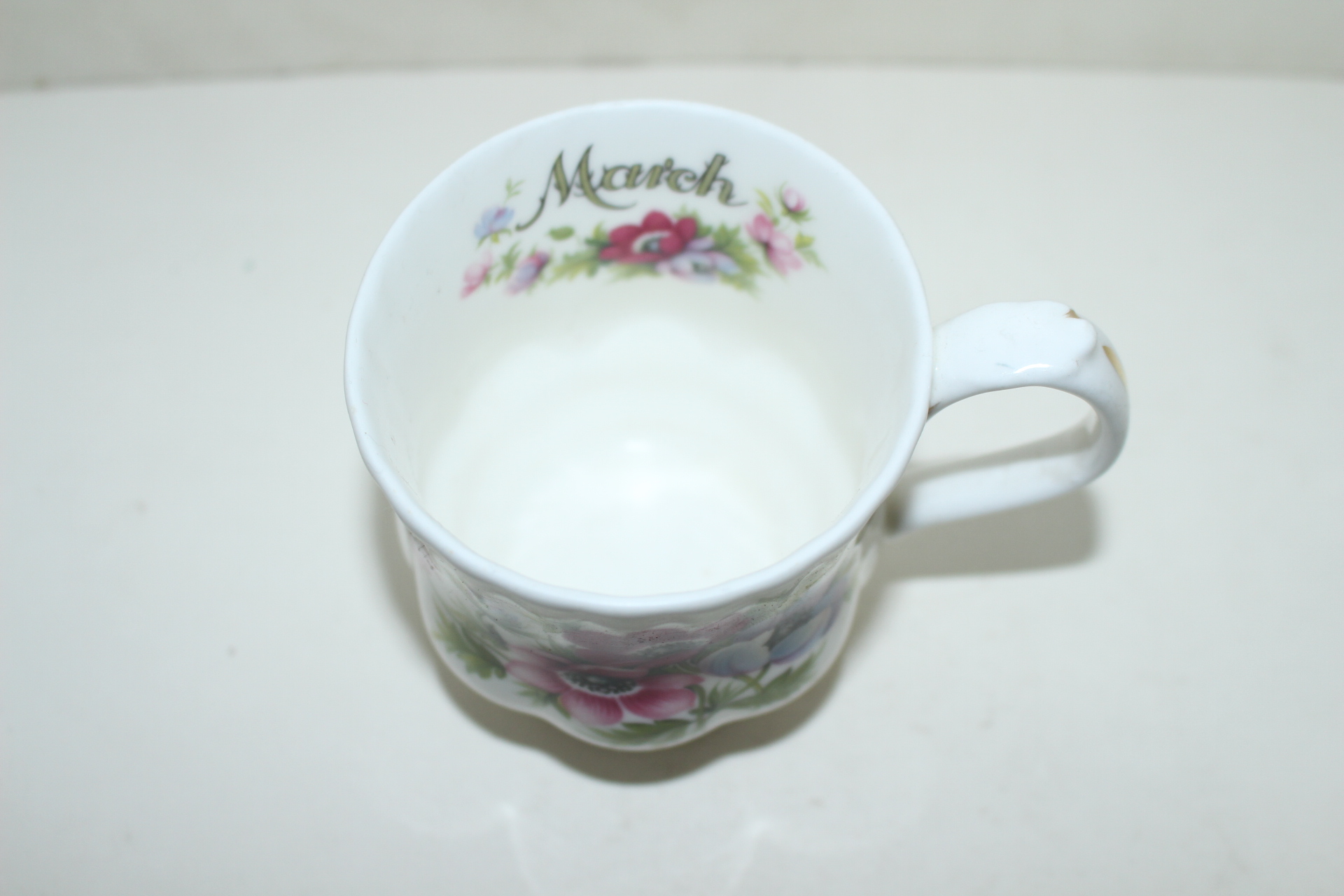 영국산 로얄알버트 본챠이나 커피잔