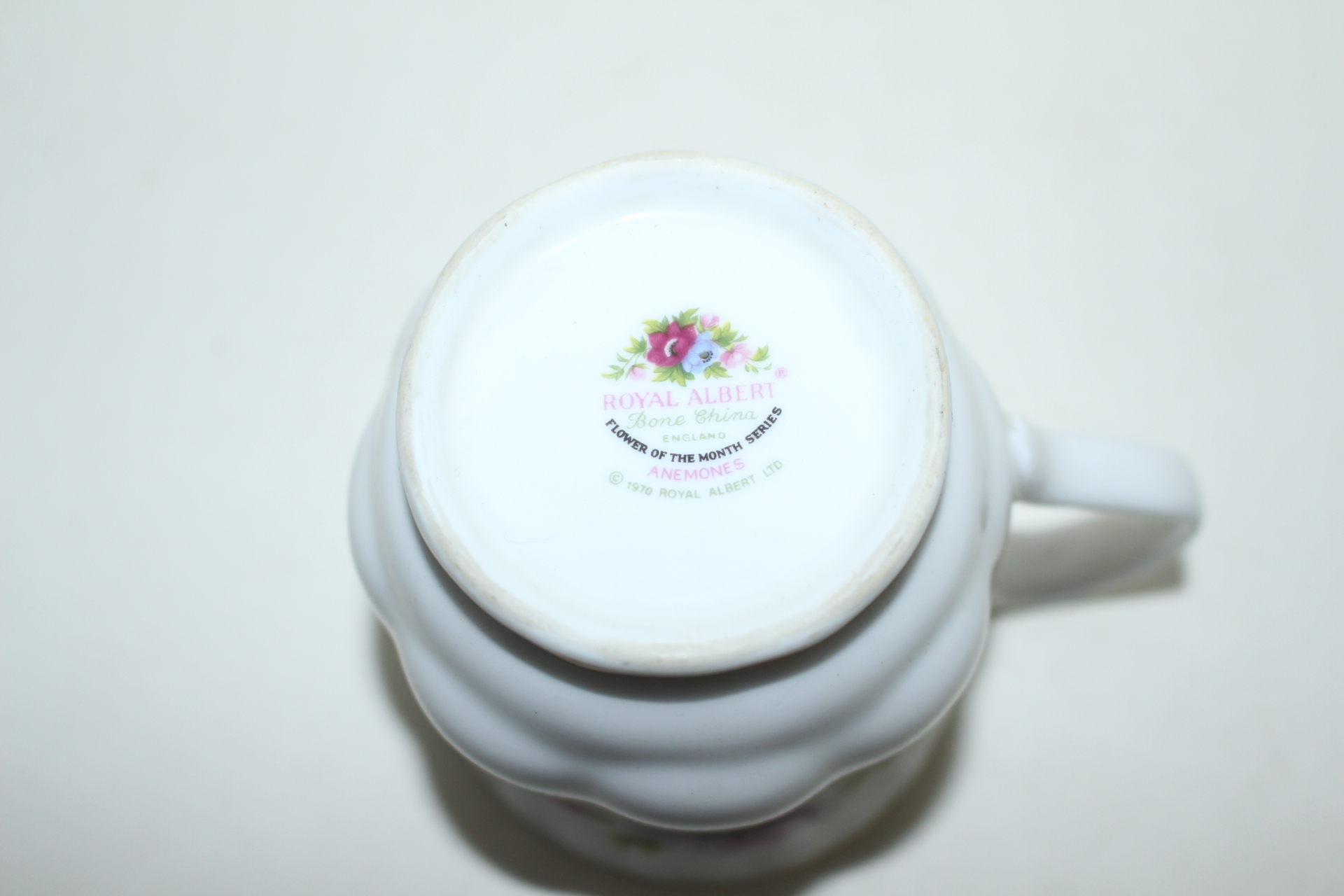 영국산 로얄알버트 본챠이나 커피잔