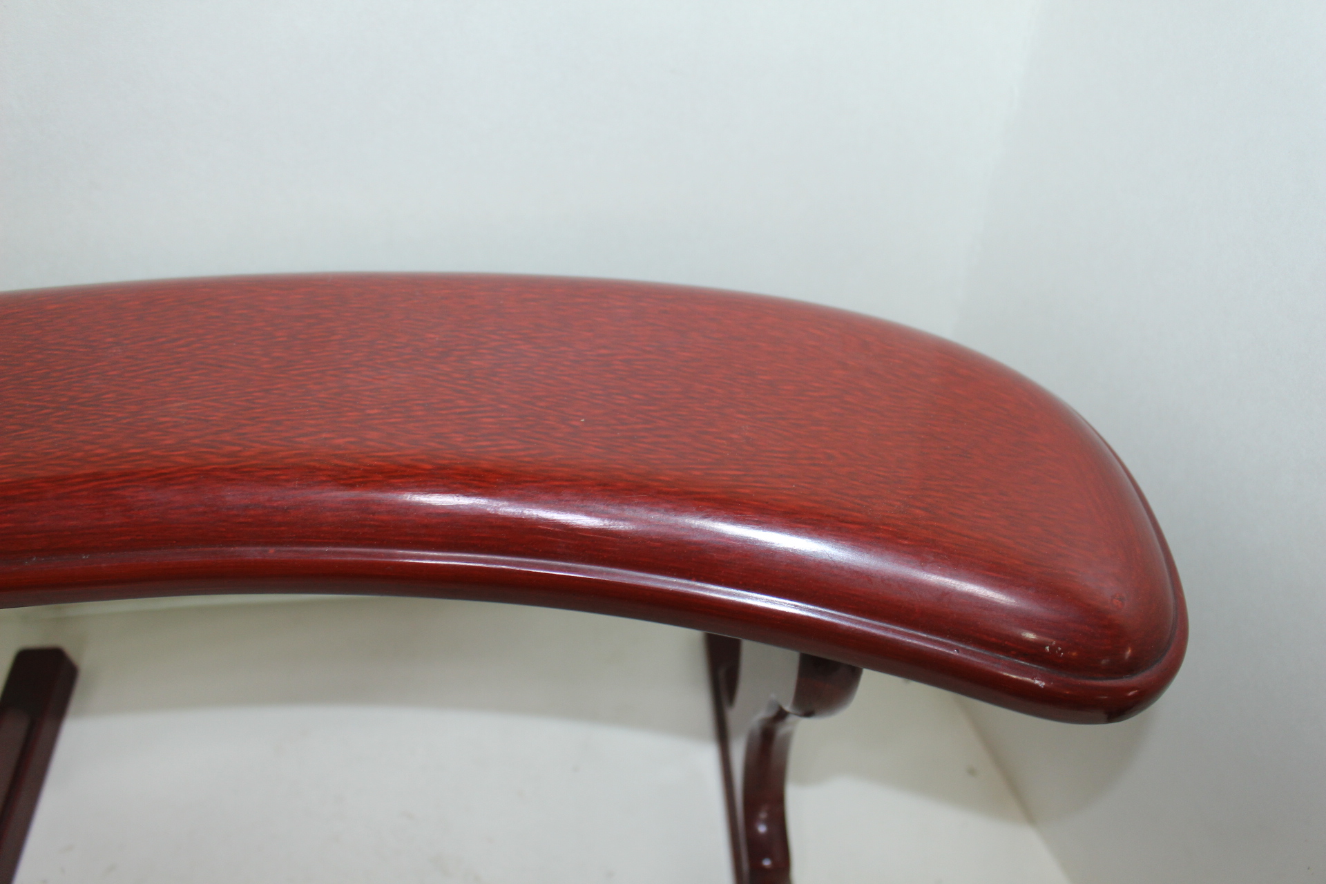 25-나무로된 기품있는 팔걸이