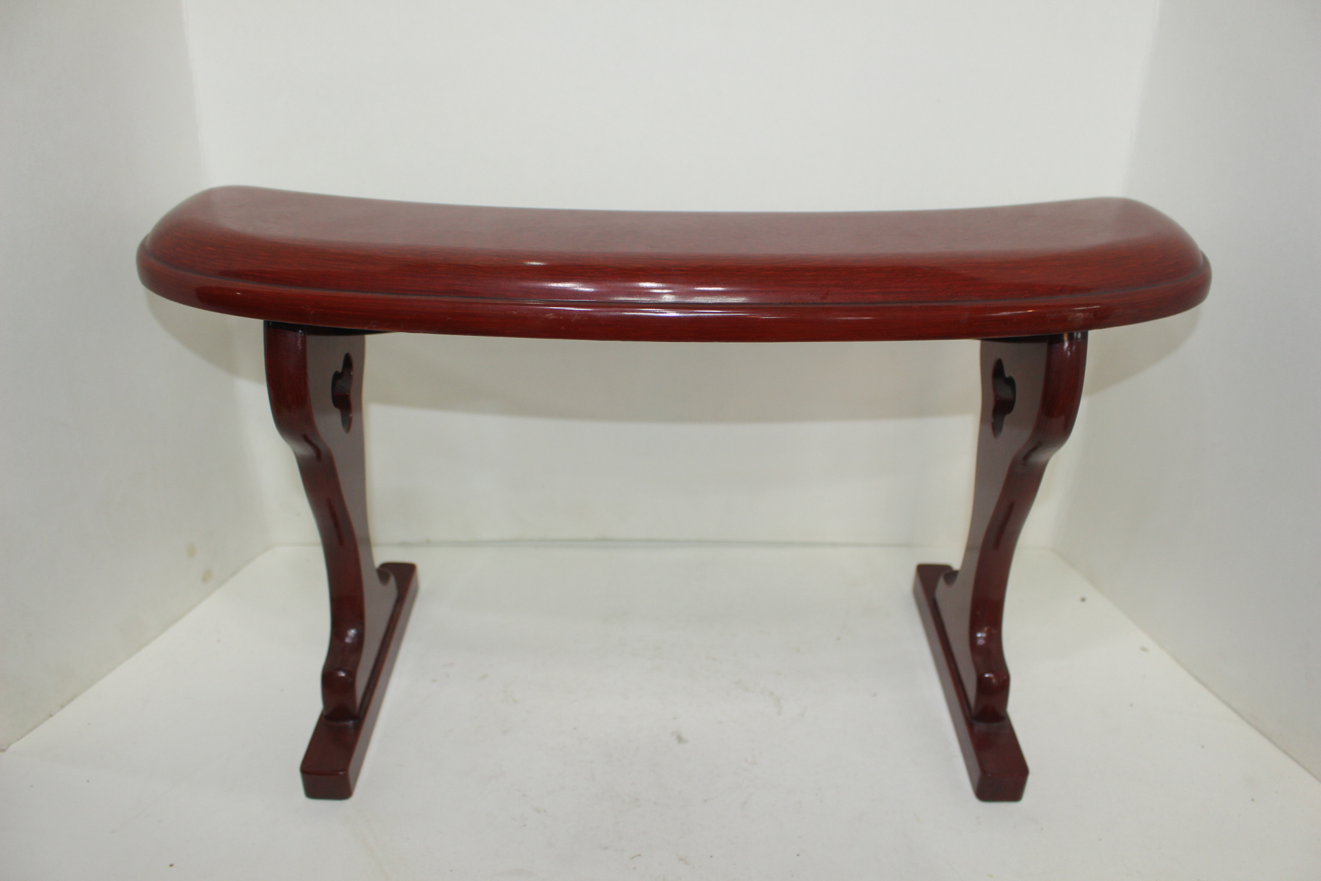 25-나무로된 기품있는 팔걸이