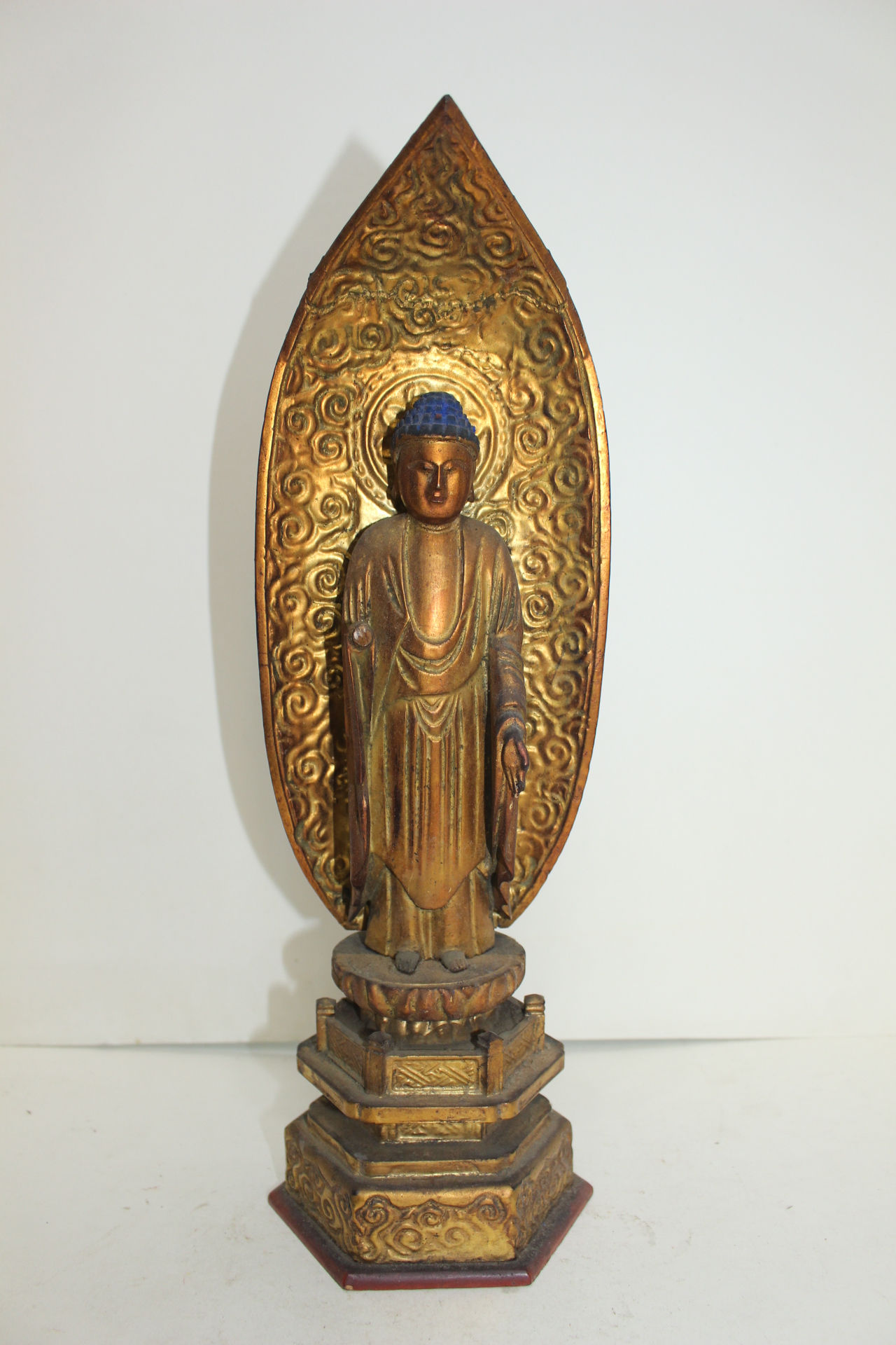 27-에도시기 나무에 금채된 불상