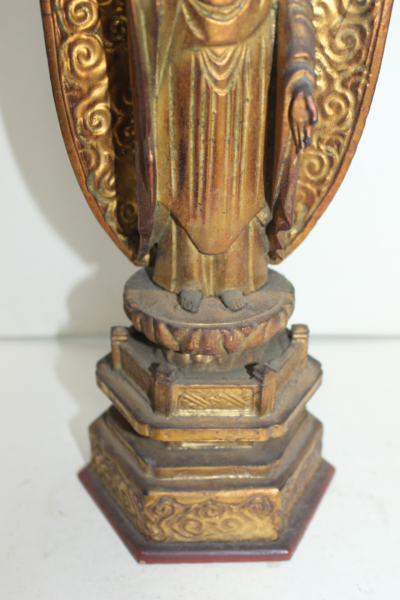 27-에도시기 나무에 금채된 불상