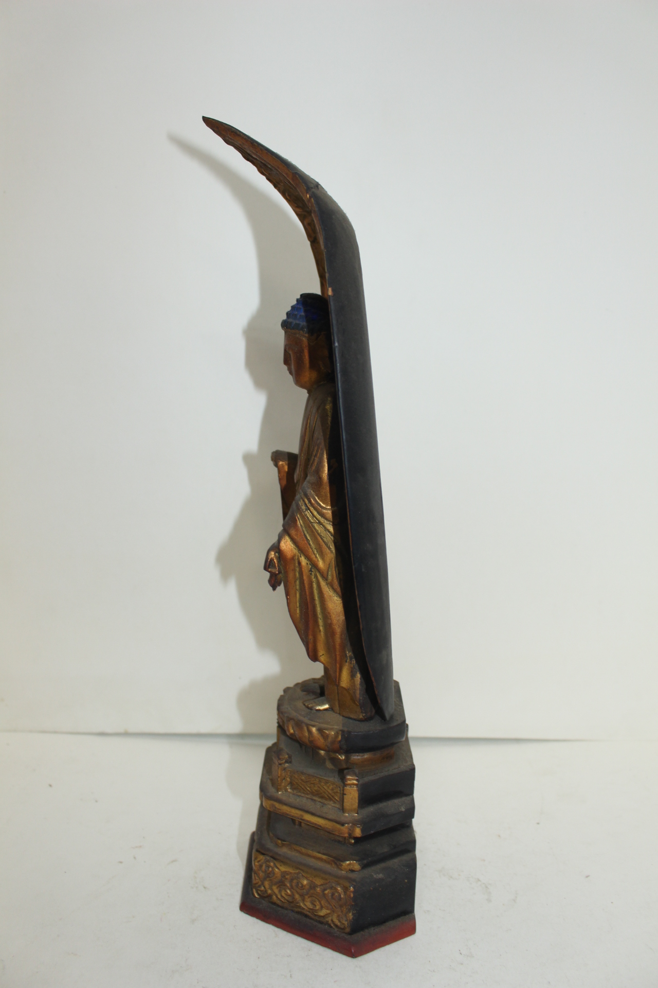 27-에도시기 나무에 금채된 불상