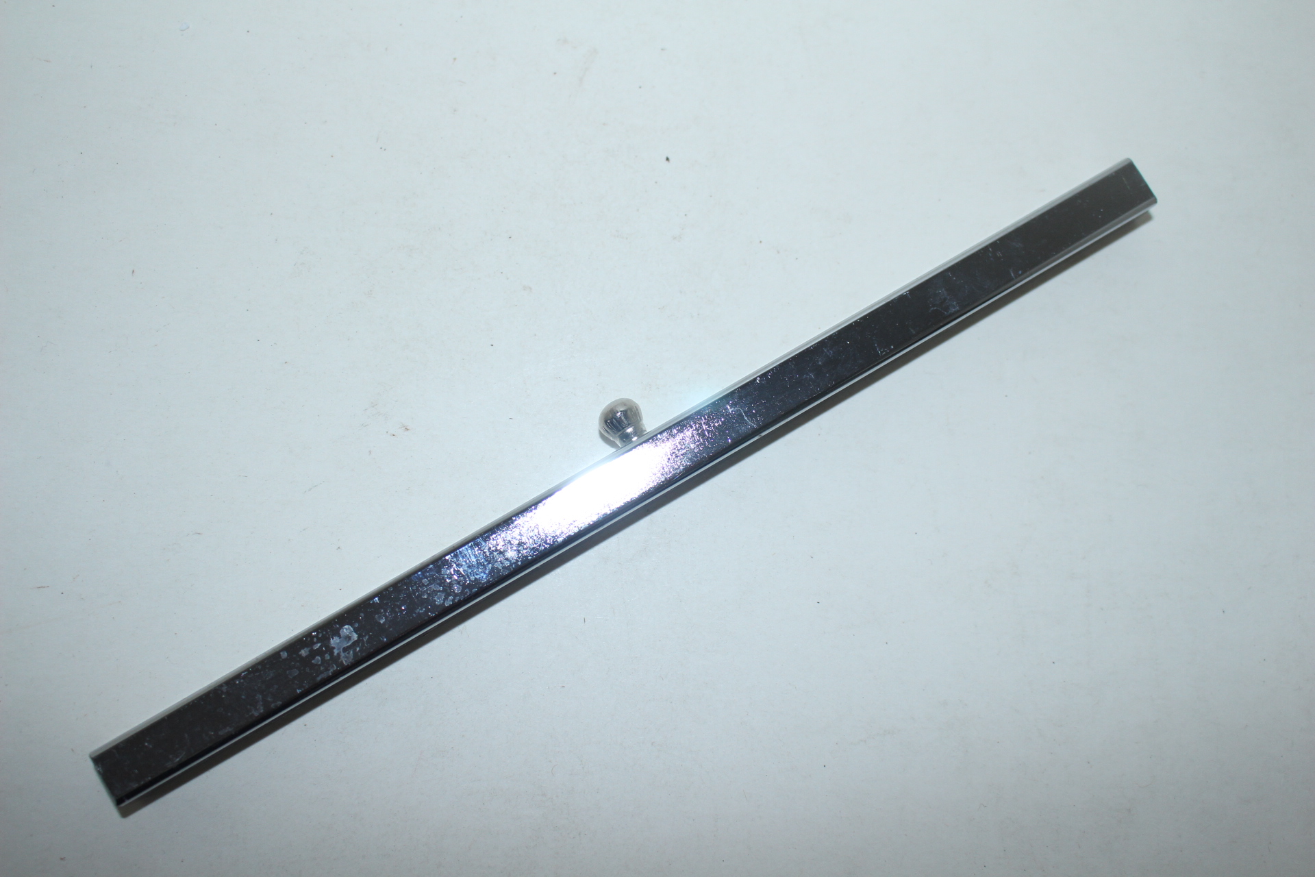 묵직한 무쇠로된 미사용 문진