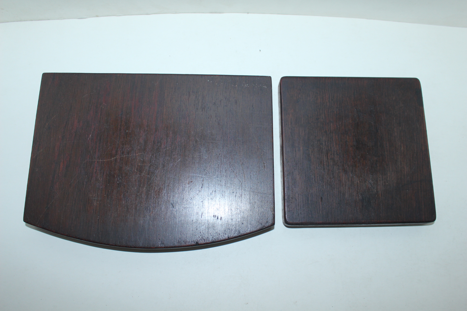 땟물이 좋은 나무로된 지판 2점