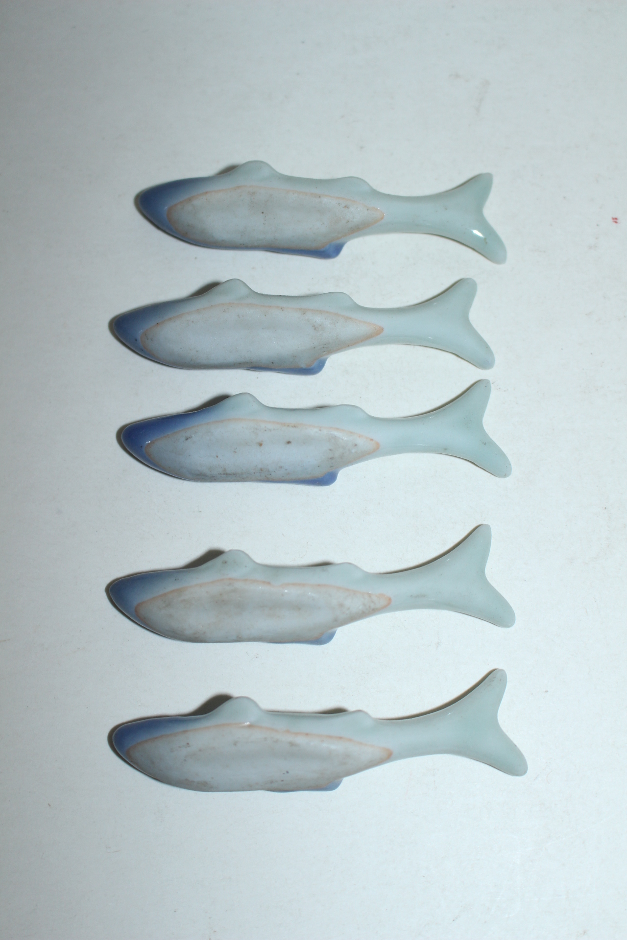 연대가좋은 청자도자기 물고기모양 저분받침 5점
