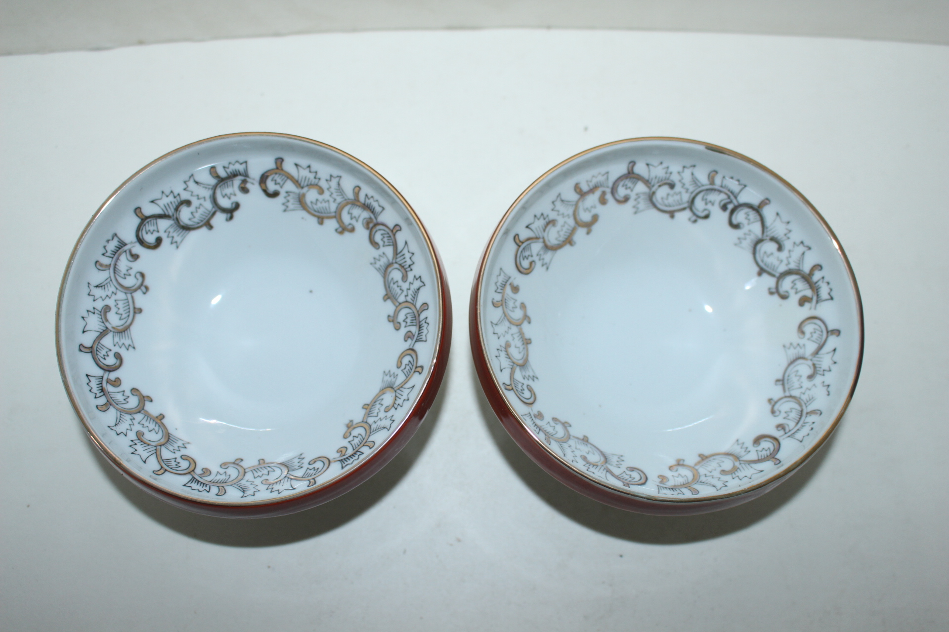 연대가좋은 진사백자금채화문완 2점