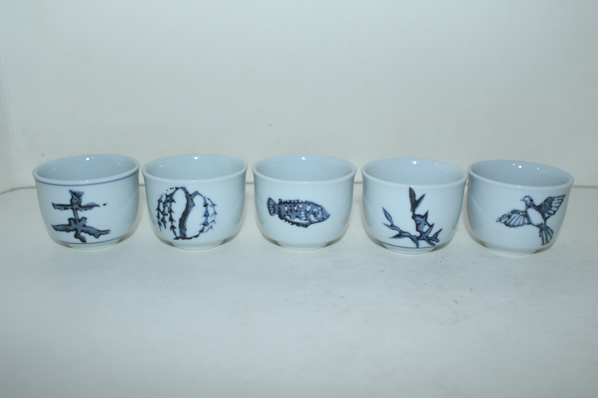 연대가좋은 청화백자잔 5점