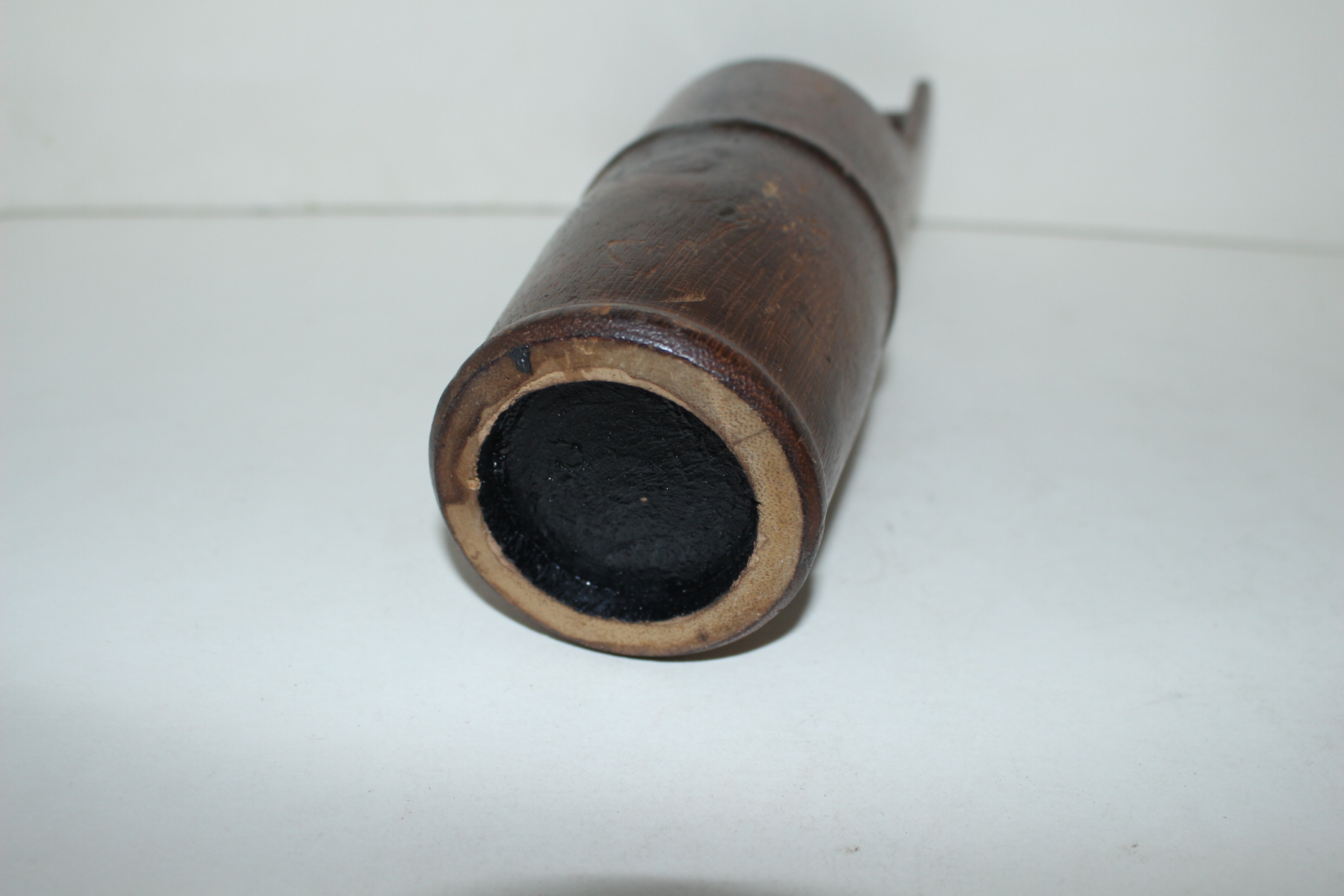 나무에 금채화문된 화병