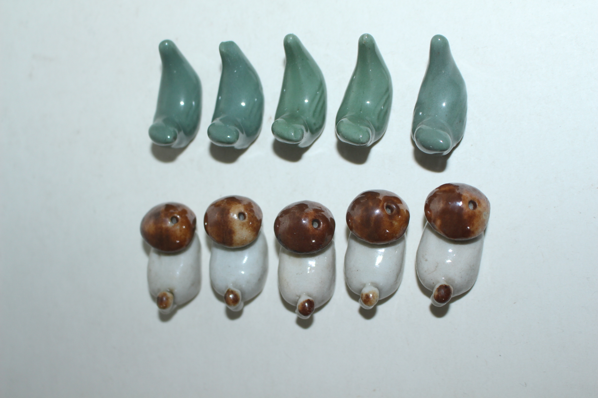 연대가좋은 청자 버섯모양,새모양 저분받침 일괄