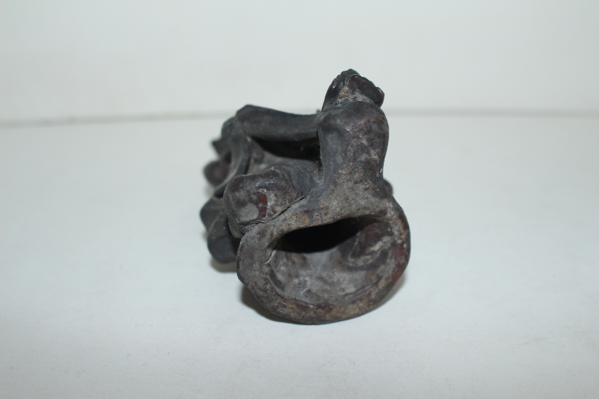 연대가좋은 토기재질로된 도인 조각상