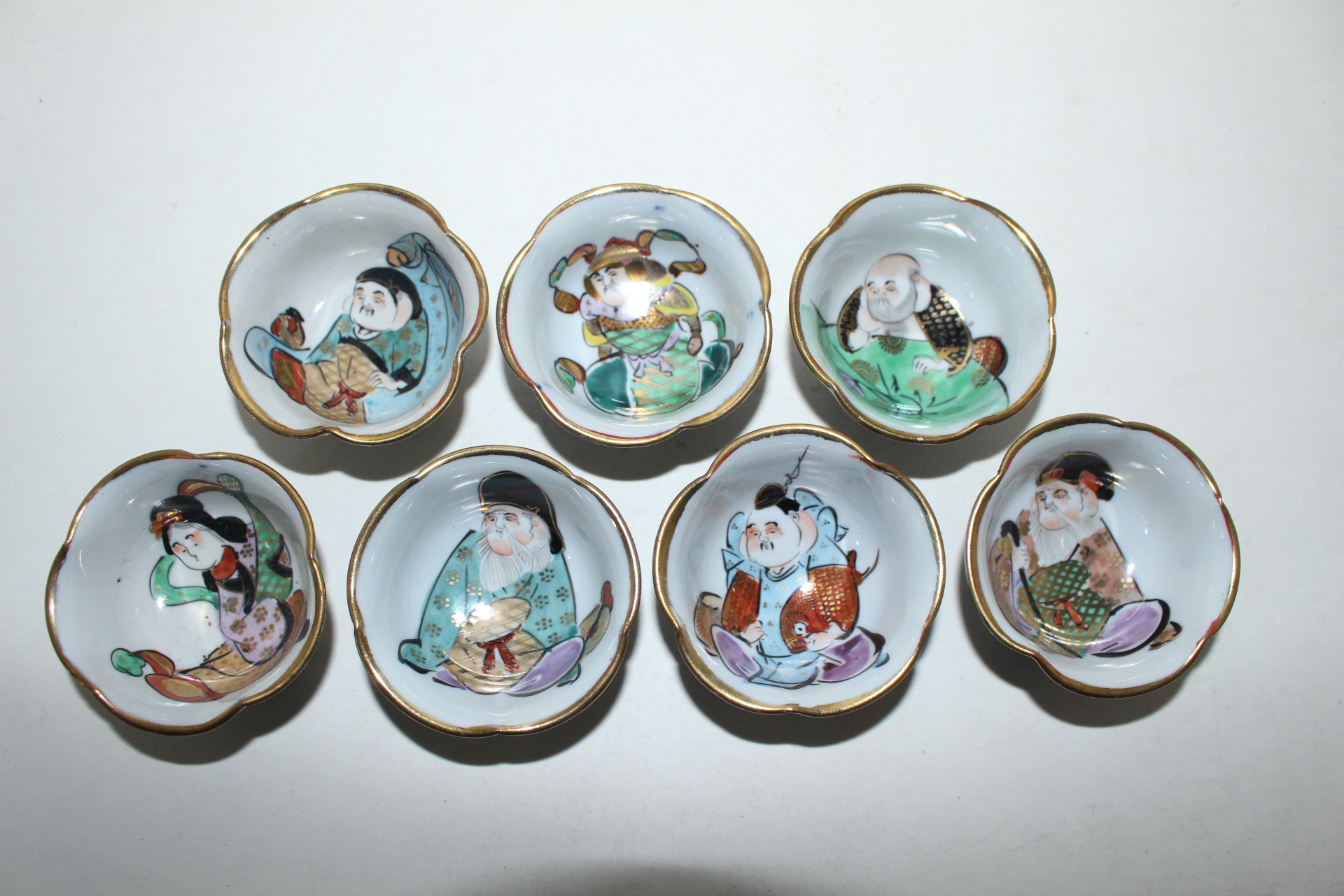 연대가좋은 구다니 청화백자금채복신문 화형잔 7점