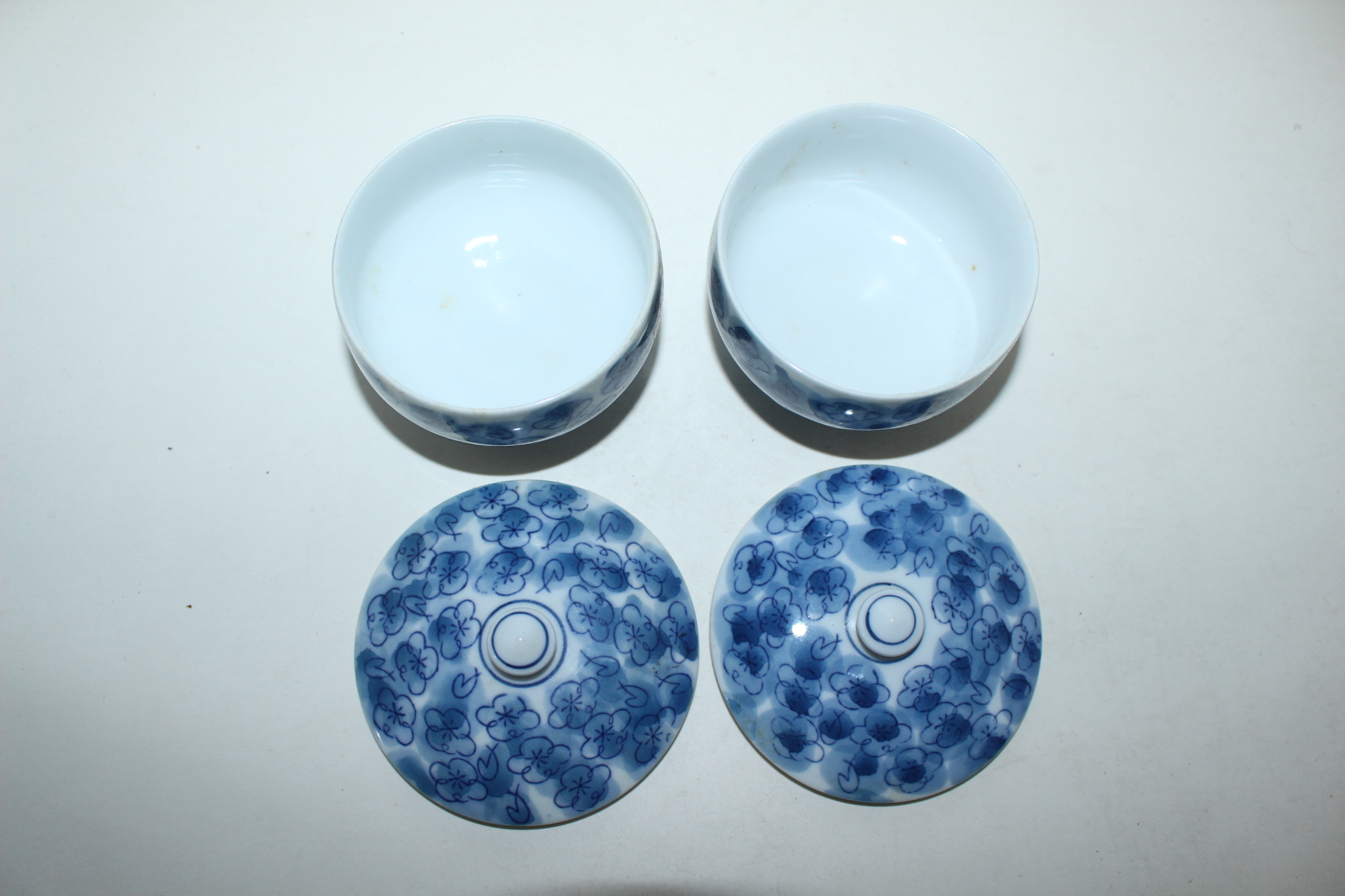 이마리 청화백자화문 두껑있는잔 2점