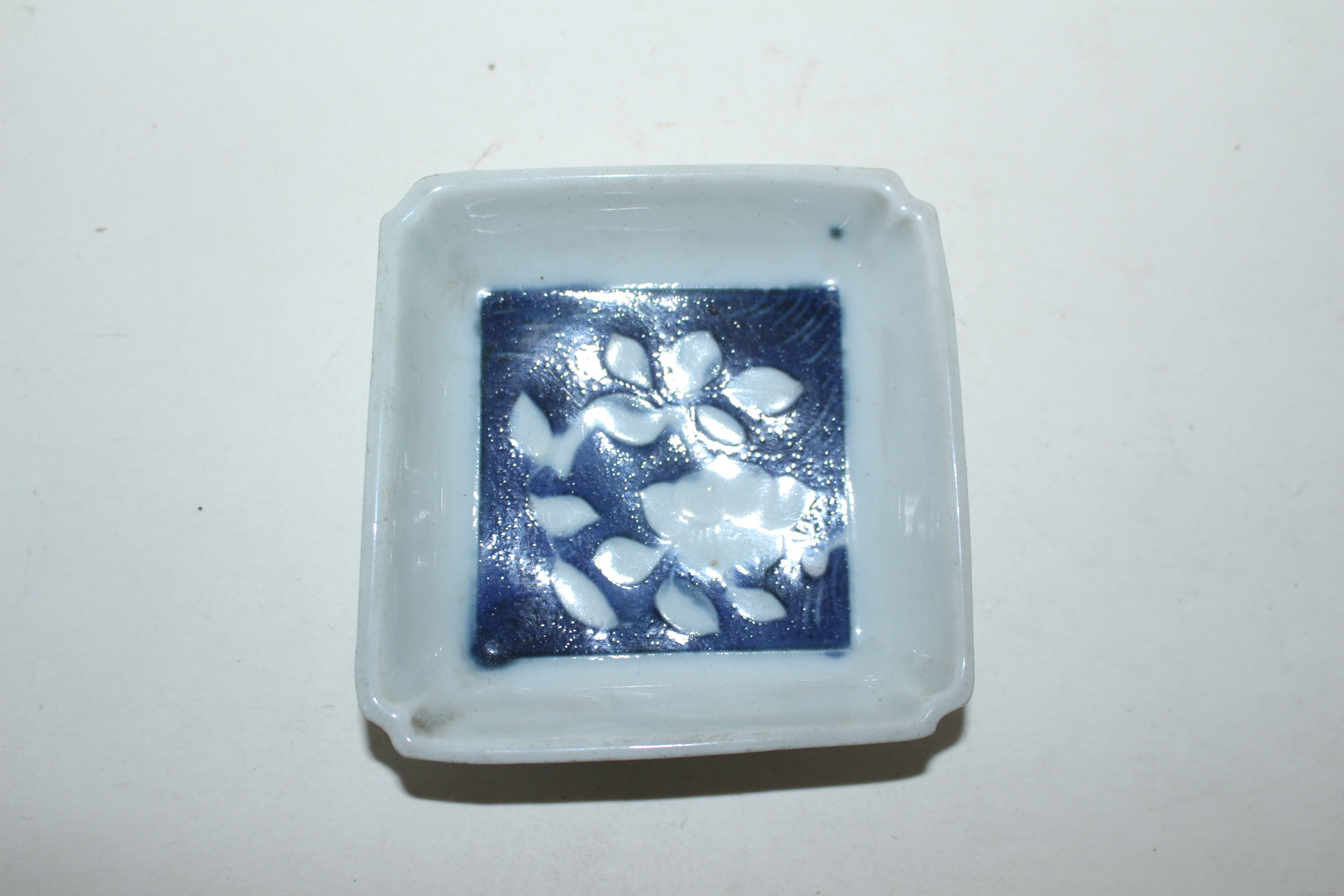 연대가좋은 청화백자화문 사각완