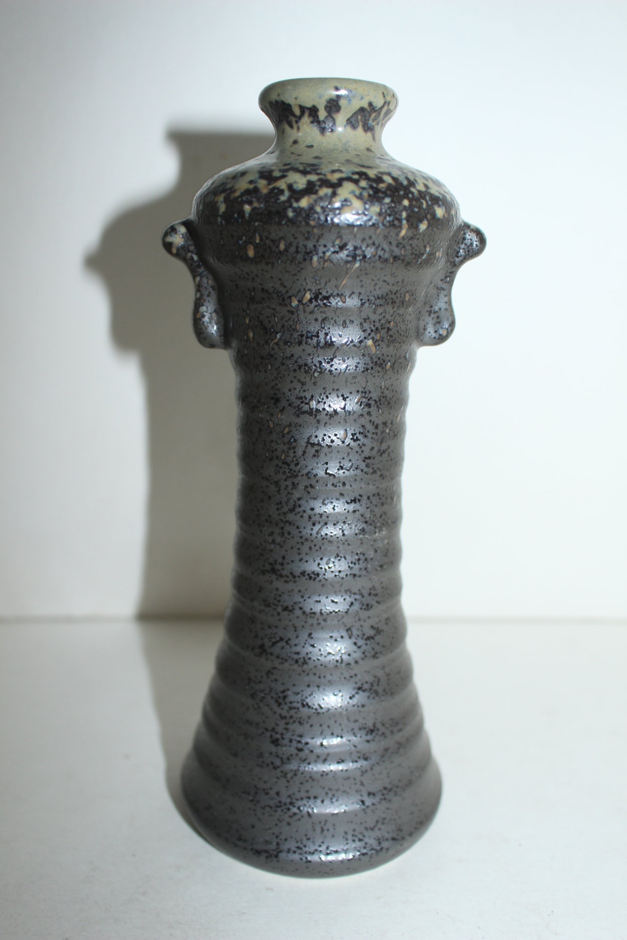 시가라끼 청자 이귀호