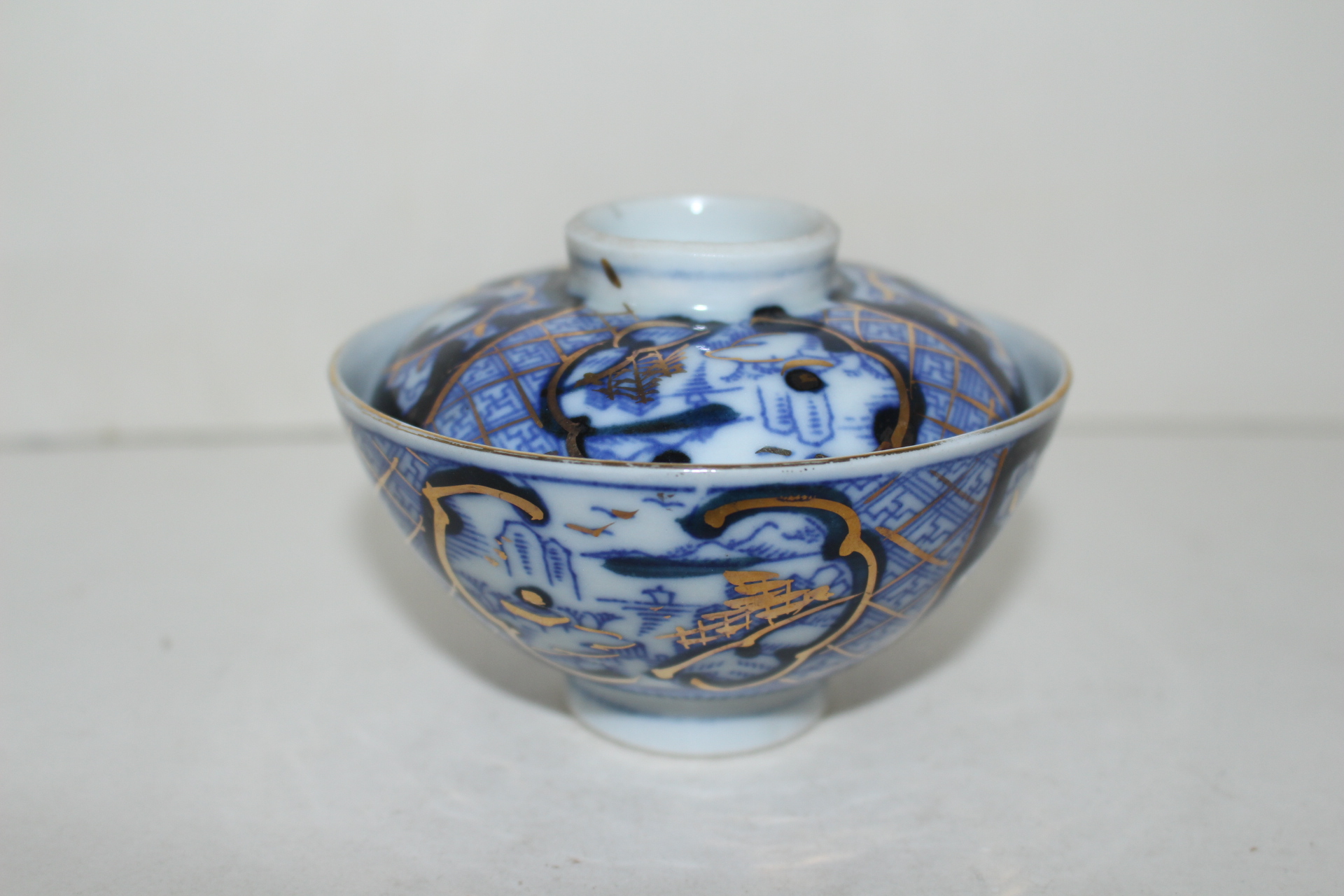 연대가좋은 이마리 청화백자금채 개완